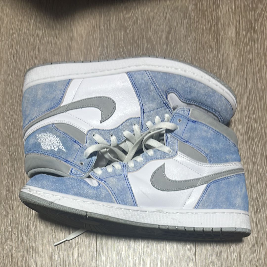 Nike Air Jordan 1 High OG "Hyper Royal"