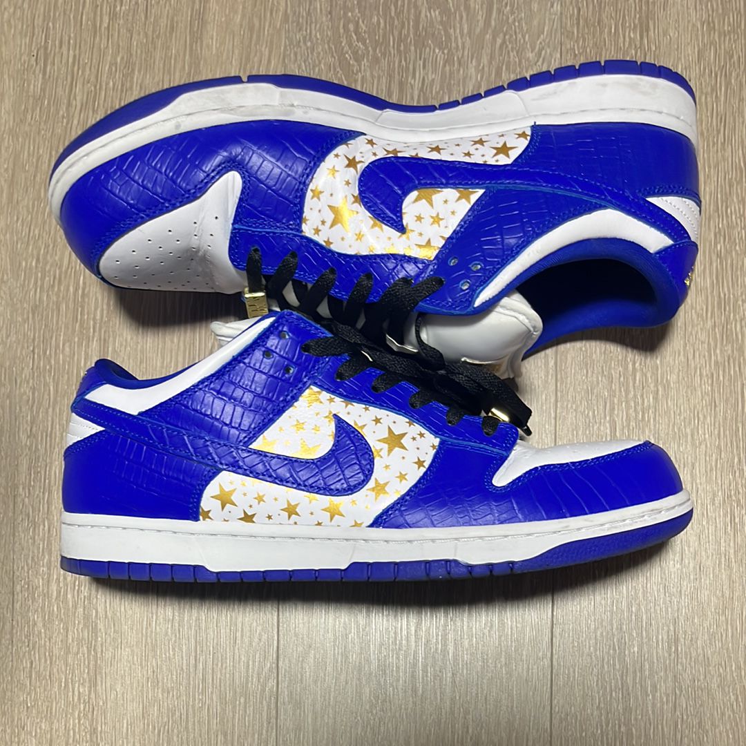 Supreme × Nike SB Dunk Low OG QS Gold Stars "White/Hyper Blue"