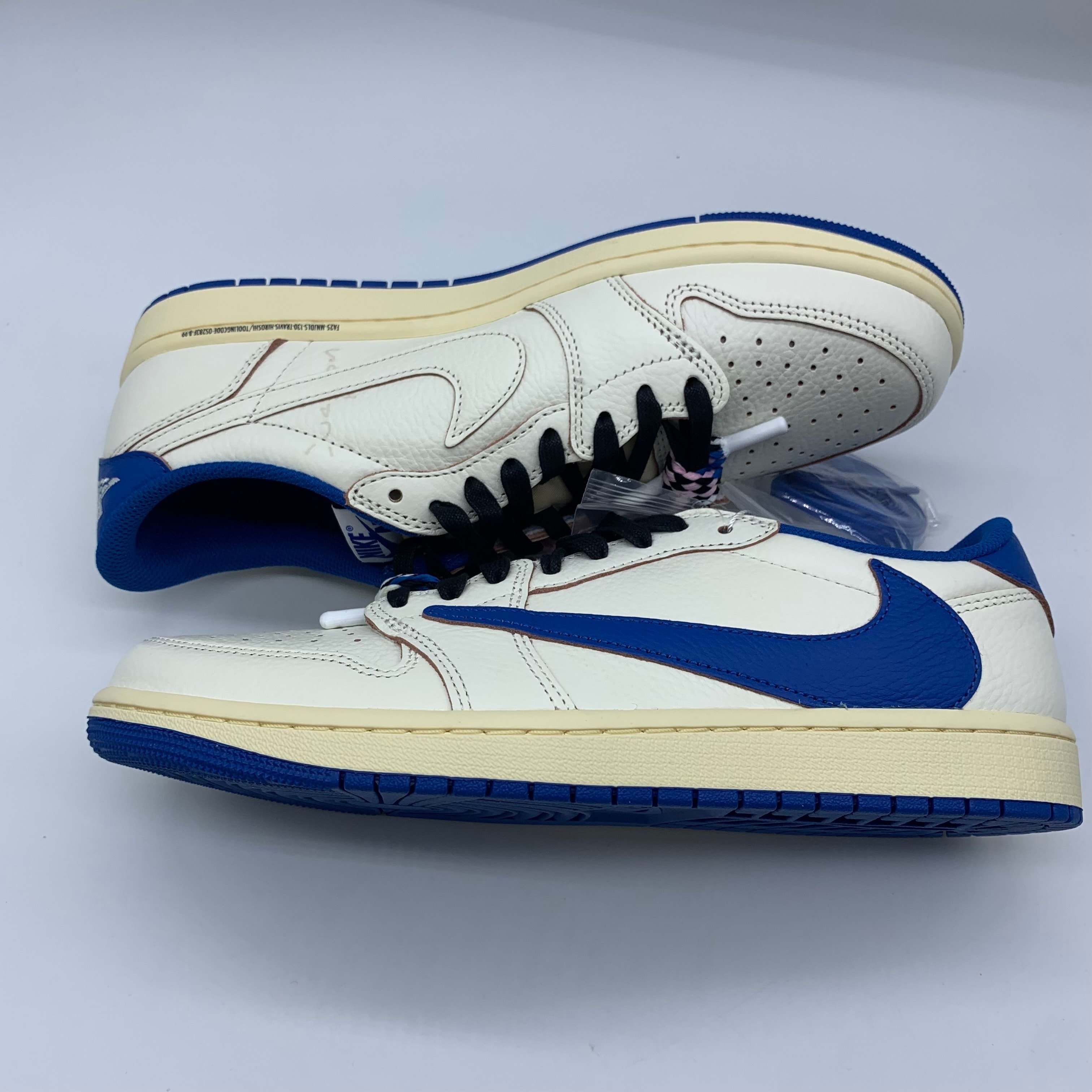 Travis Scott × fragment design × Nike Air Jordan 1 Low OG "Sail/Military Blue"