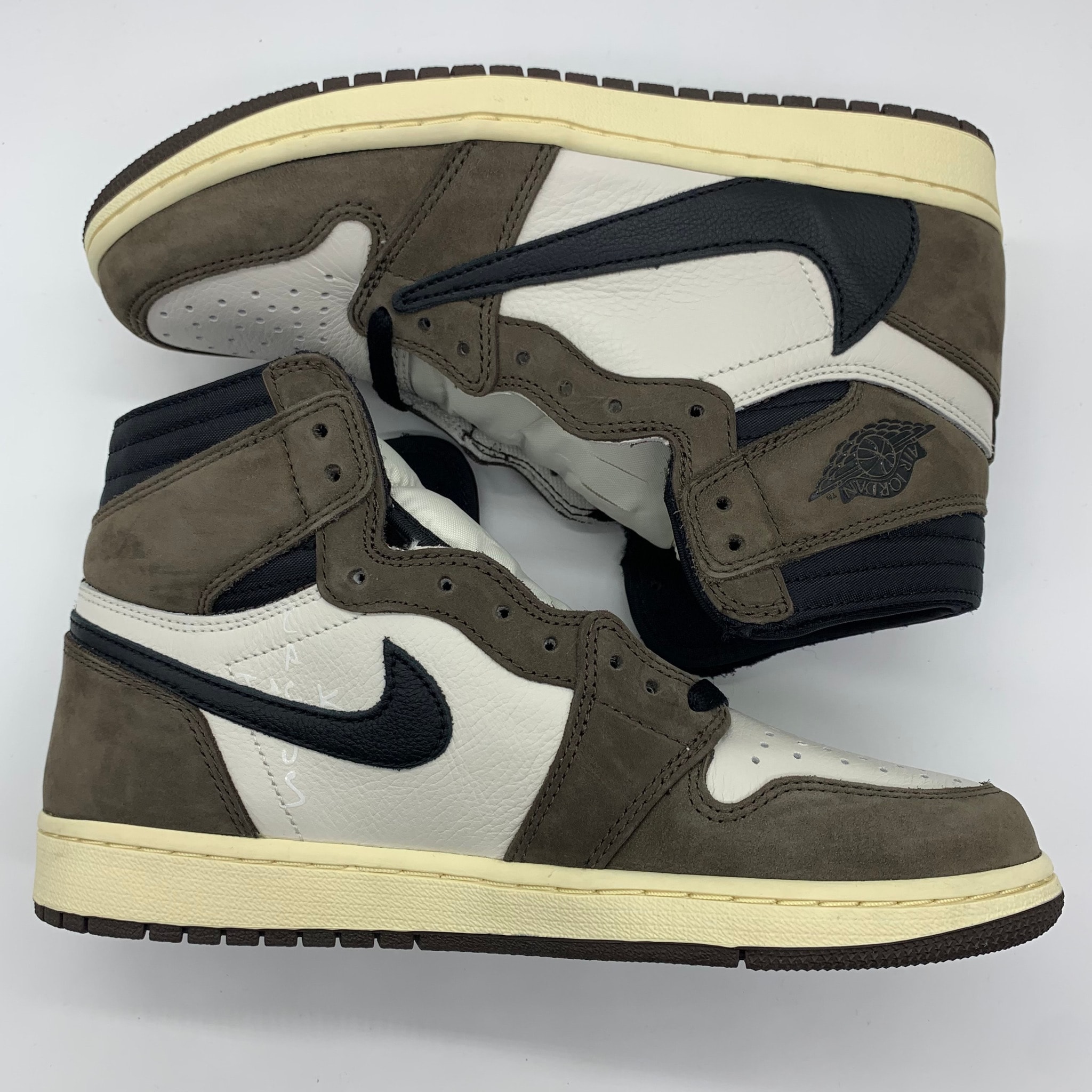 Travis Scott × Nike Air Jordan 1 Retro High OG TS SP "Sail/Dark Mocha"