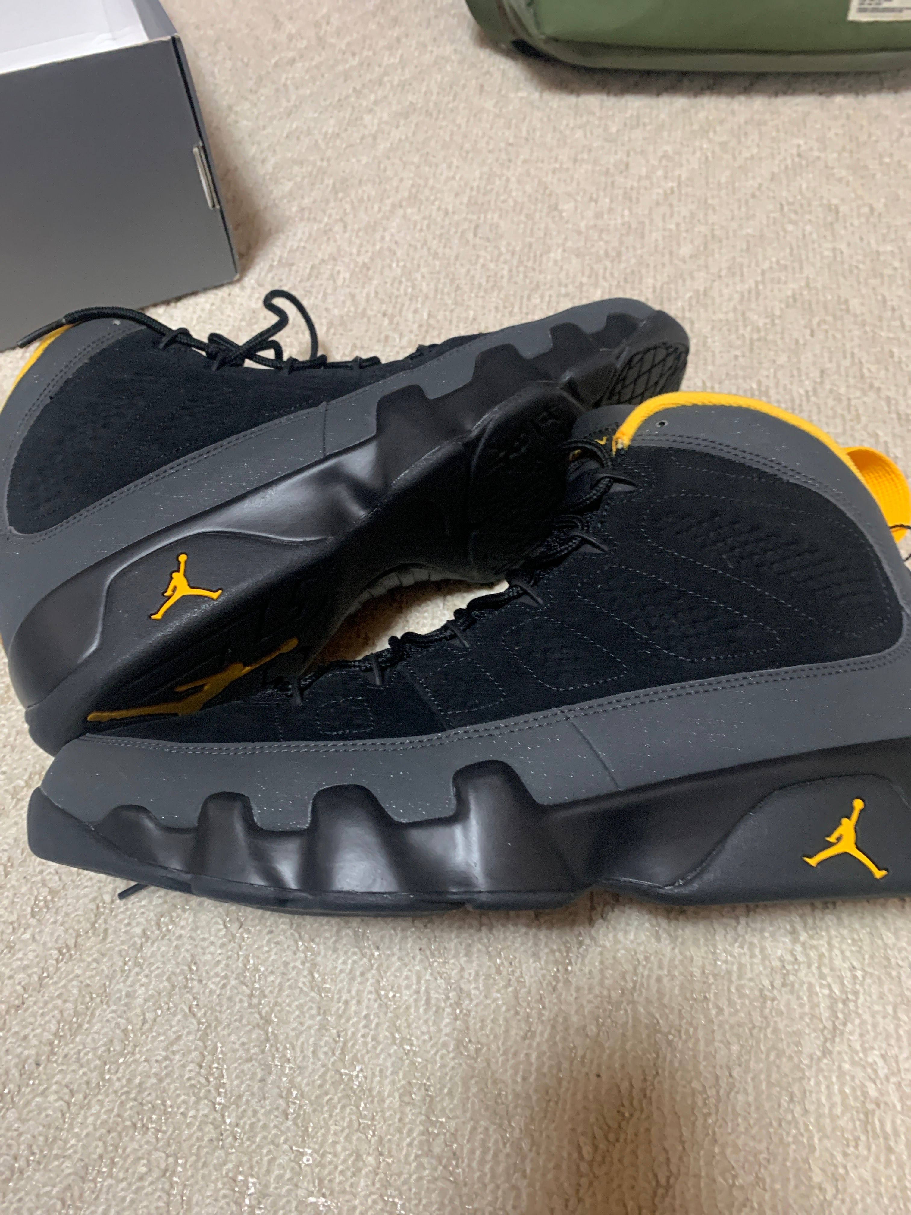 Nike Air Jordan 9 "University Gold"