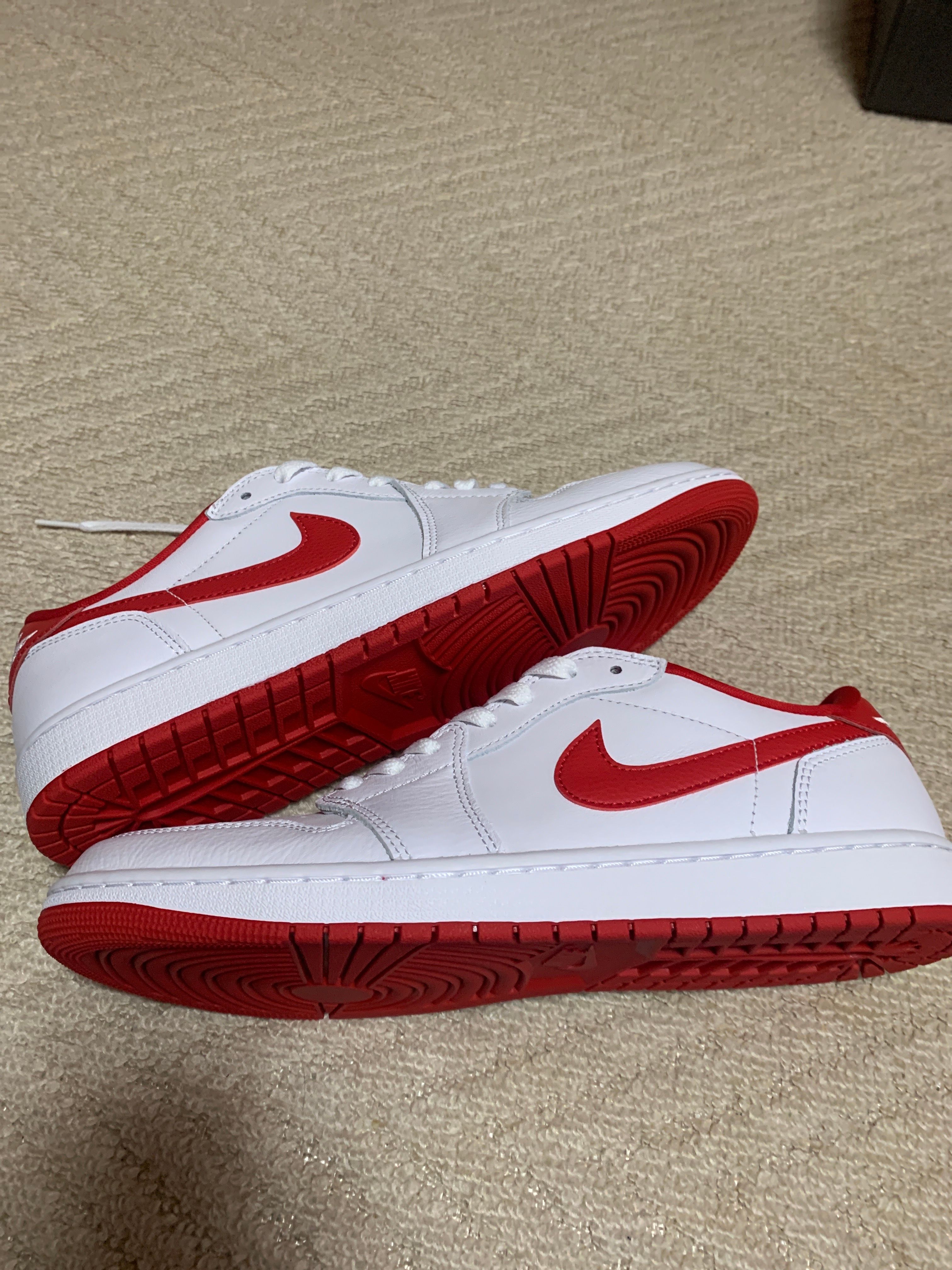 Nike Air Jordan 1 Retro Low OG "White and University Red"