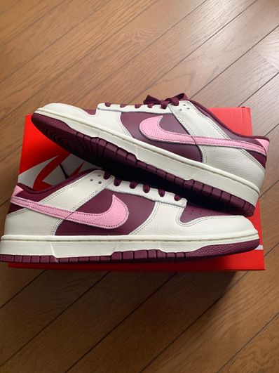 Nike Dunk Low "Valentine’s Day" (2023)