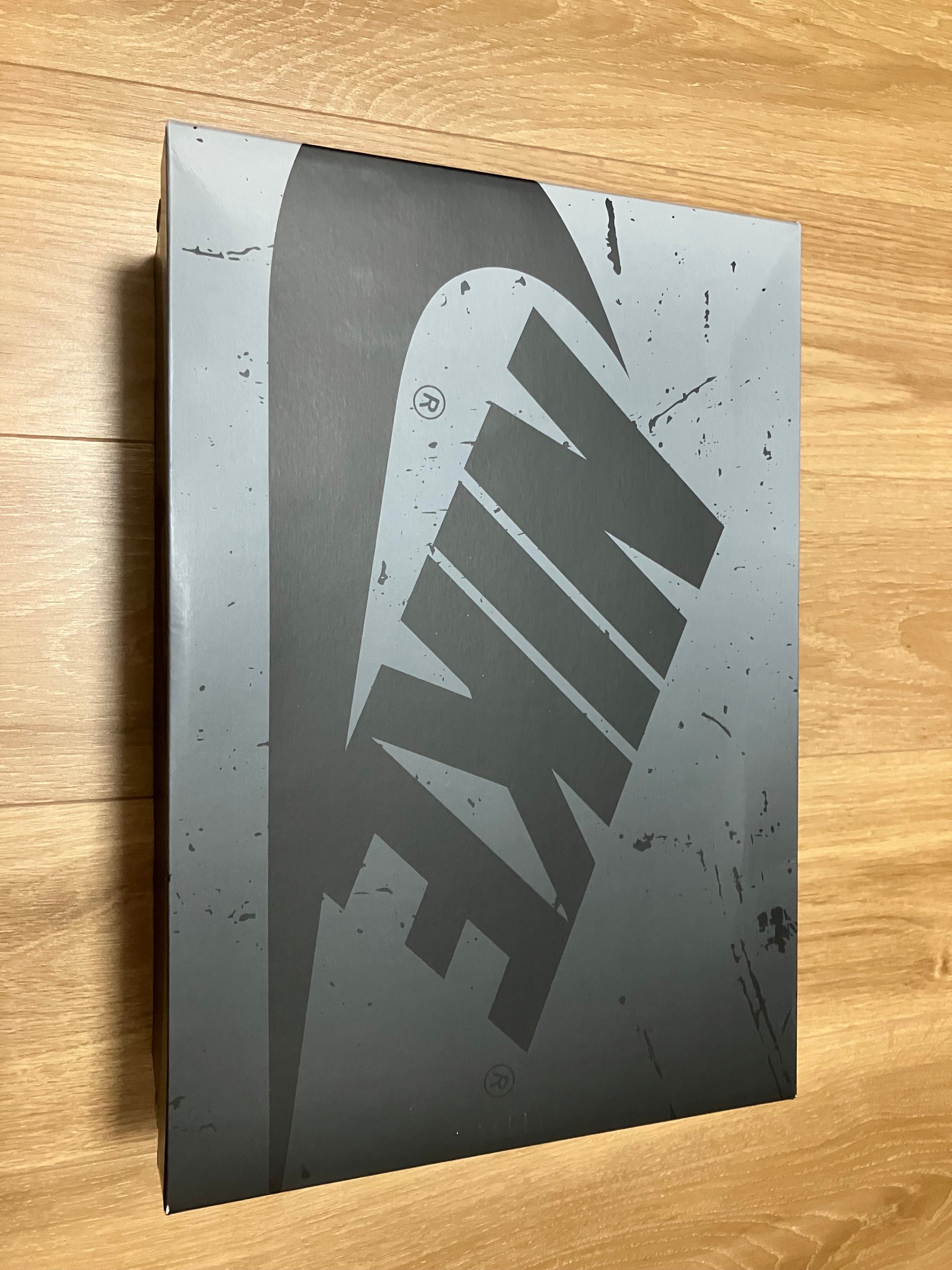 Nike Air Jordan 1 Retro High OG "Black and Smoke Grey"