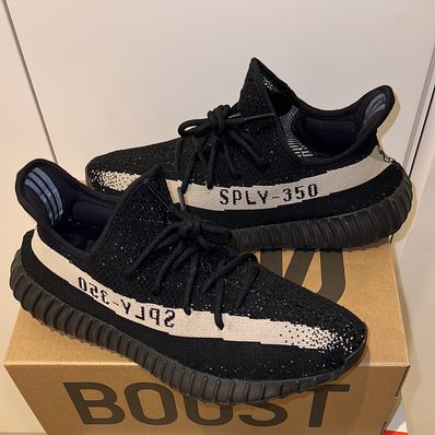 adidas YEEZY Boost 350 V2 "Oreo"