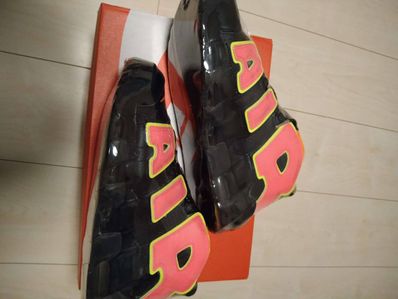 NIKE Women's AIR MORE UPTEMPO "HOT PUNCH"