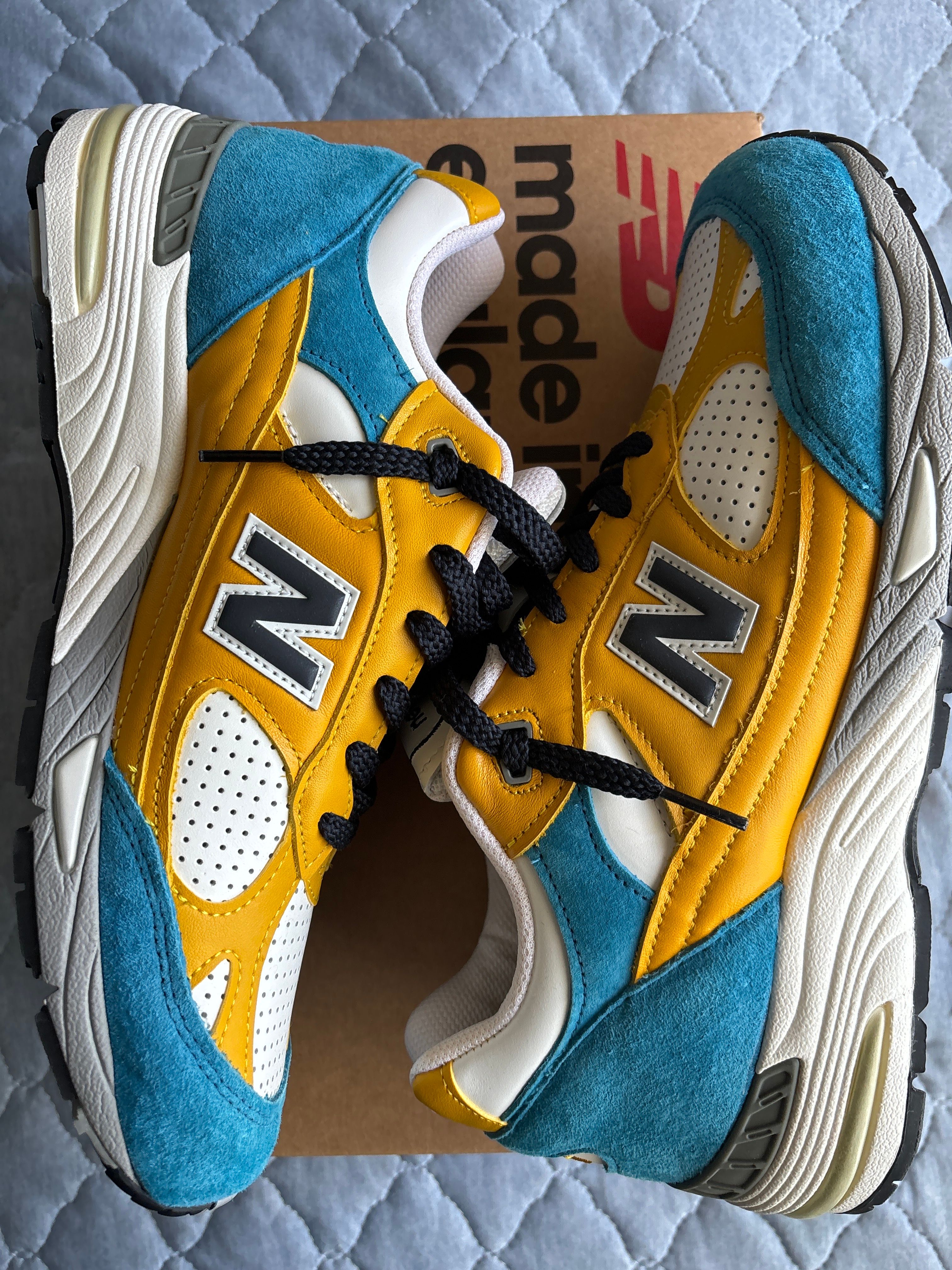 SNS × New Balance 991 "Yellow/Blue"