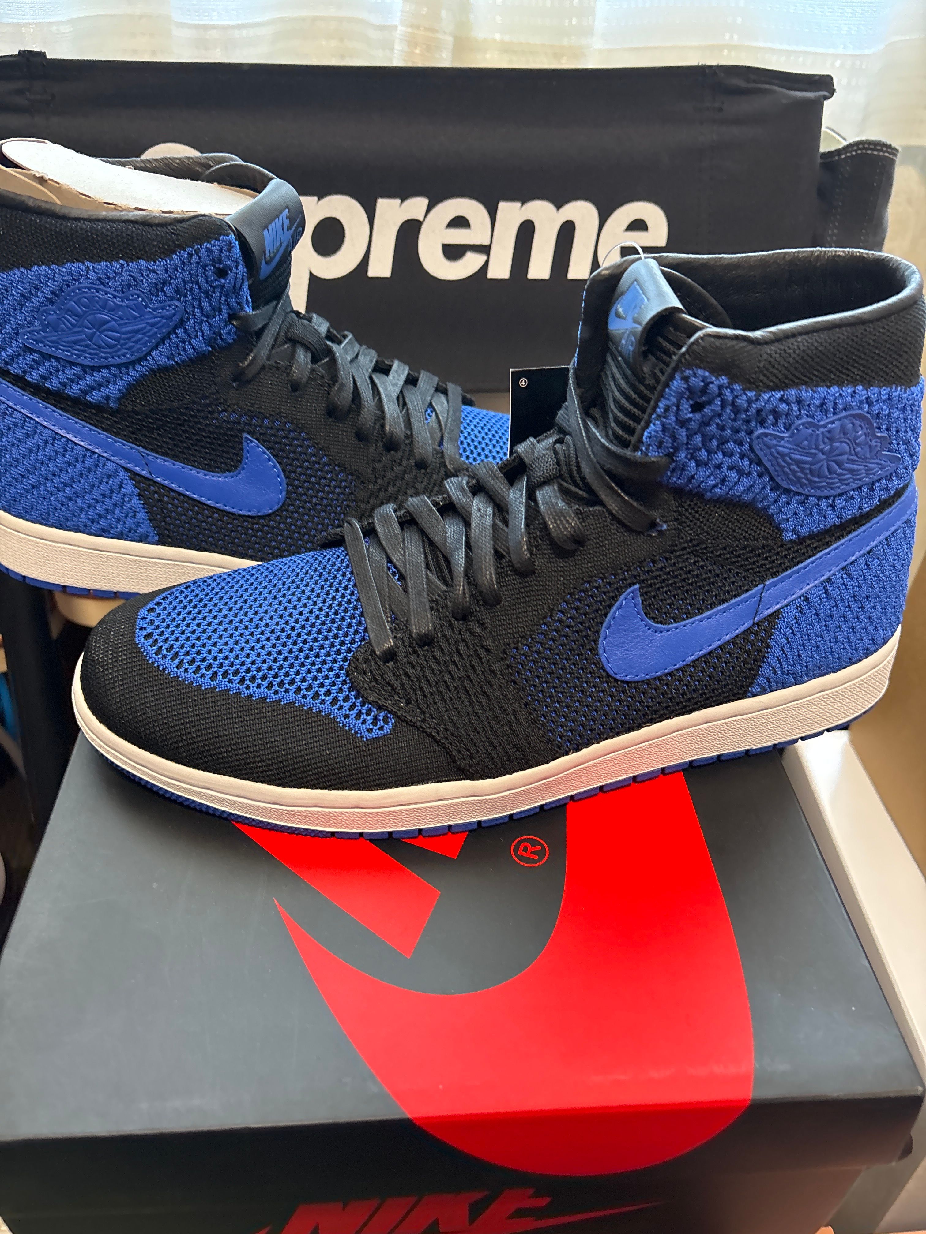 Nike Air Jordan 1 Retro High Flyknit "Royal"