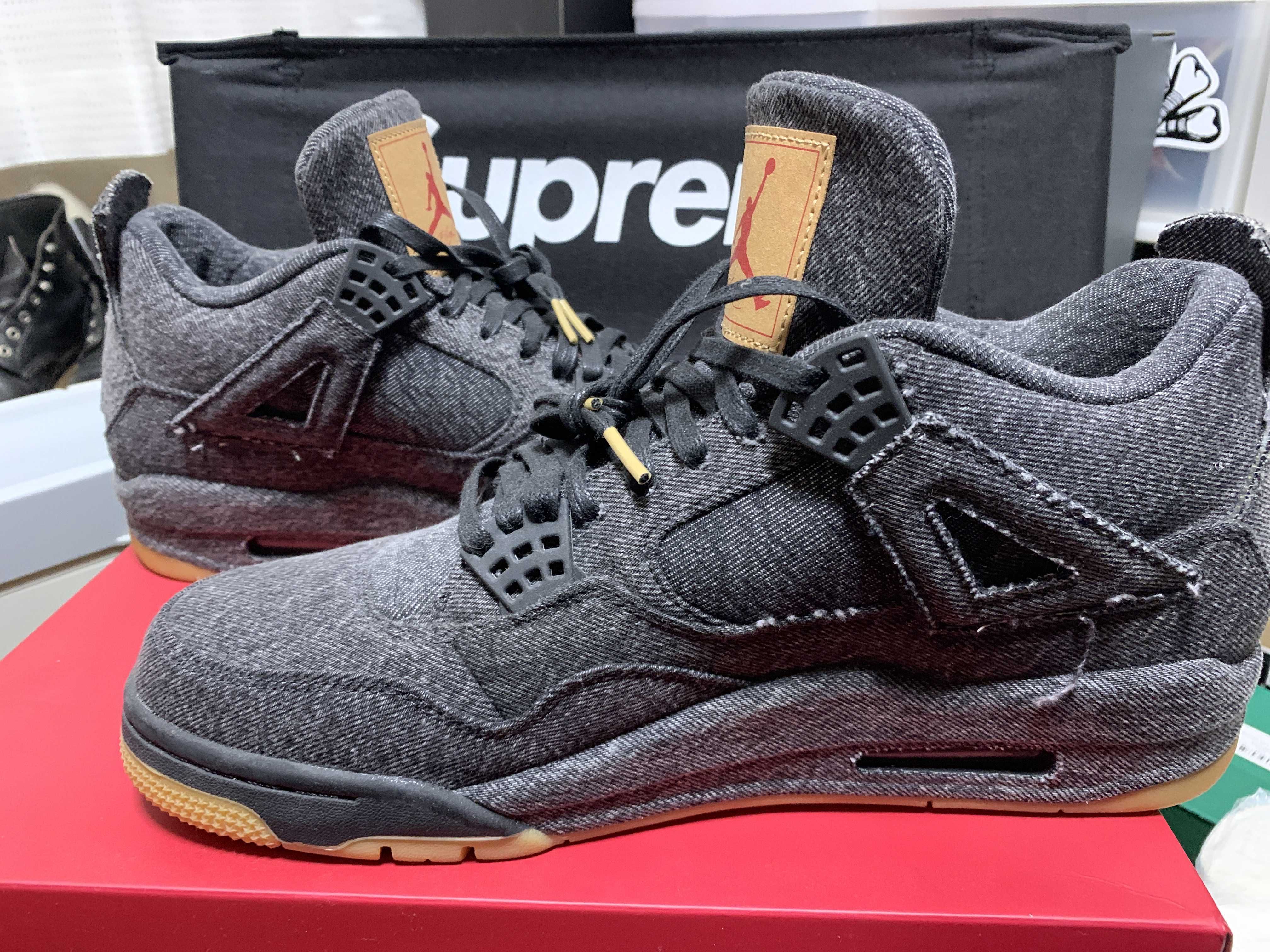 Nike × Levi's Air Jordan 4 "Black Denim" (Tag: LEVIS®)