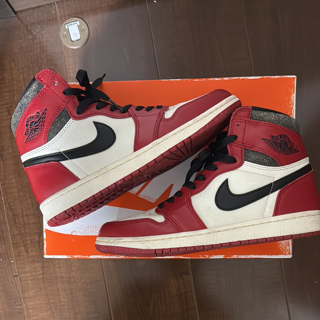 Nike Air Jordan 1 High OG "Lost & Found/Chicago"