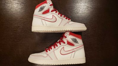 Nike Air Jordan 1 Retro High OG "Sail/University Red"