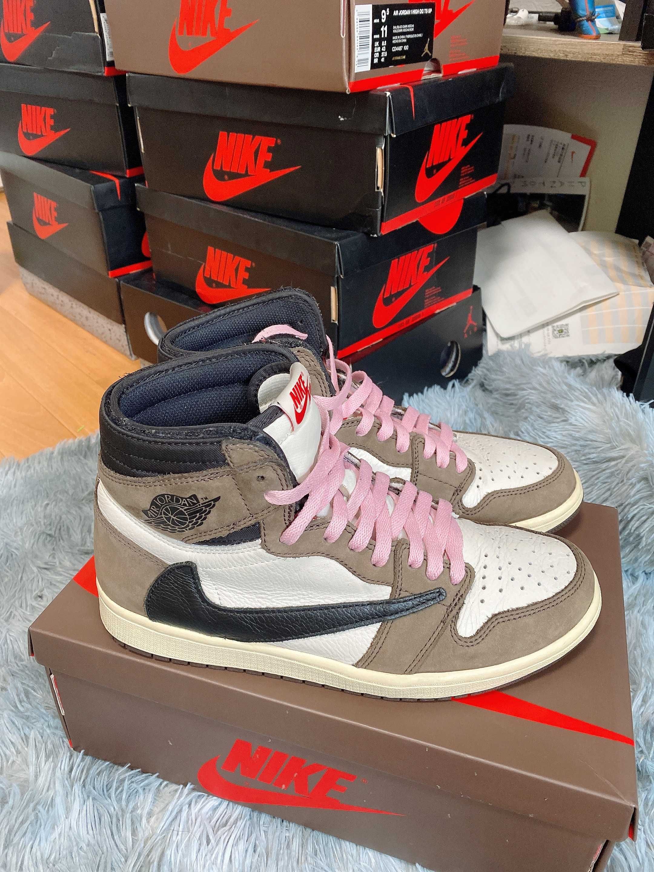 Travis Scott × Nike Air Jordan 1 Retro High OG TS SP "Sail/Dark Mocha"
