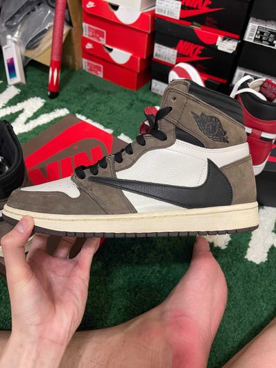 Travis Scott × Nike Air Jordan 1 Retro High OG TS SP "Sail/Dark Mocha"