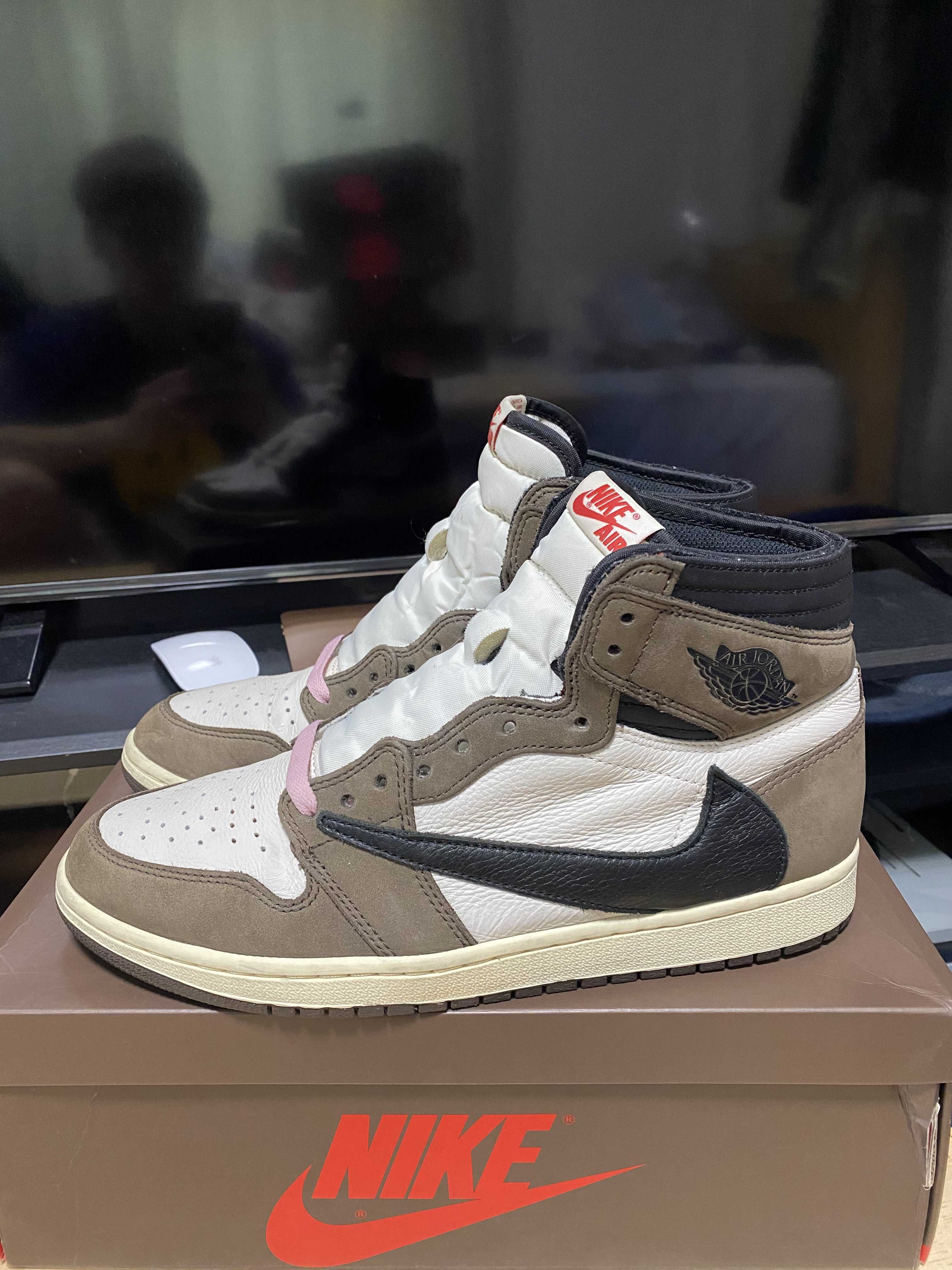Travis Scott × Nike Air Jordan 1 Retro High OG TS SP "Sail/Dark Mocha"