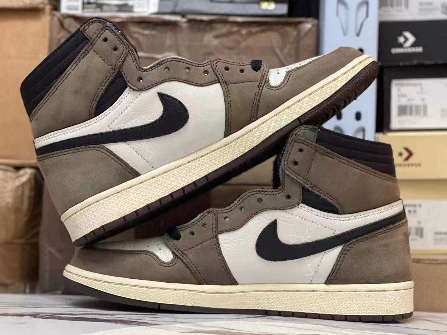Travis Scott × Nike Air Jordan 1 Retro High OG TS SP "Sail/Dark Mocha"