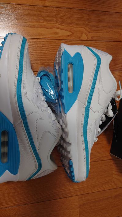 UNDEFEATED × Nike Air Max 90 "White/Blue"