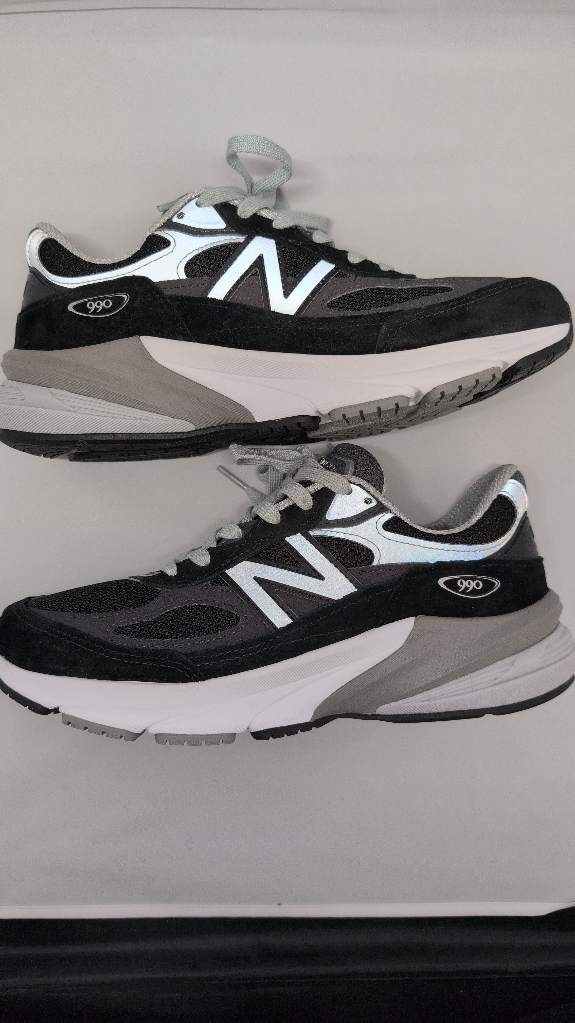 New Balance Women's 990V6 "Black" (Heel NB Logo)