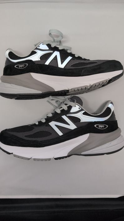 New Balance Women's 990V6 "Black" (Heel NB Logo)
