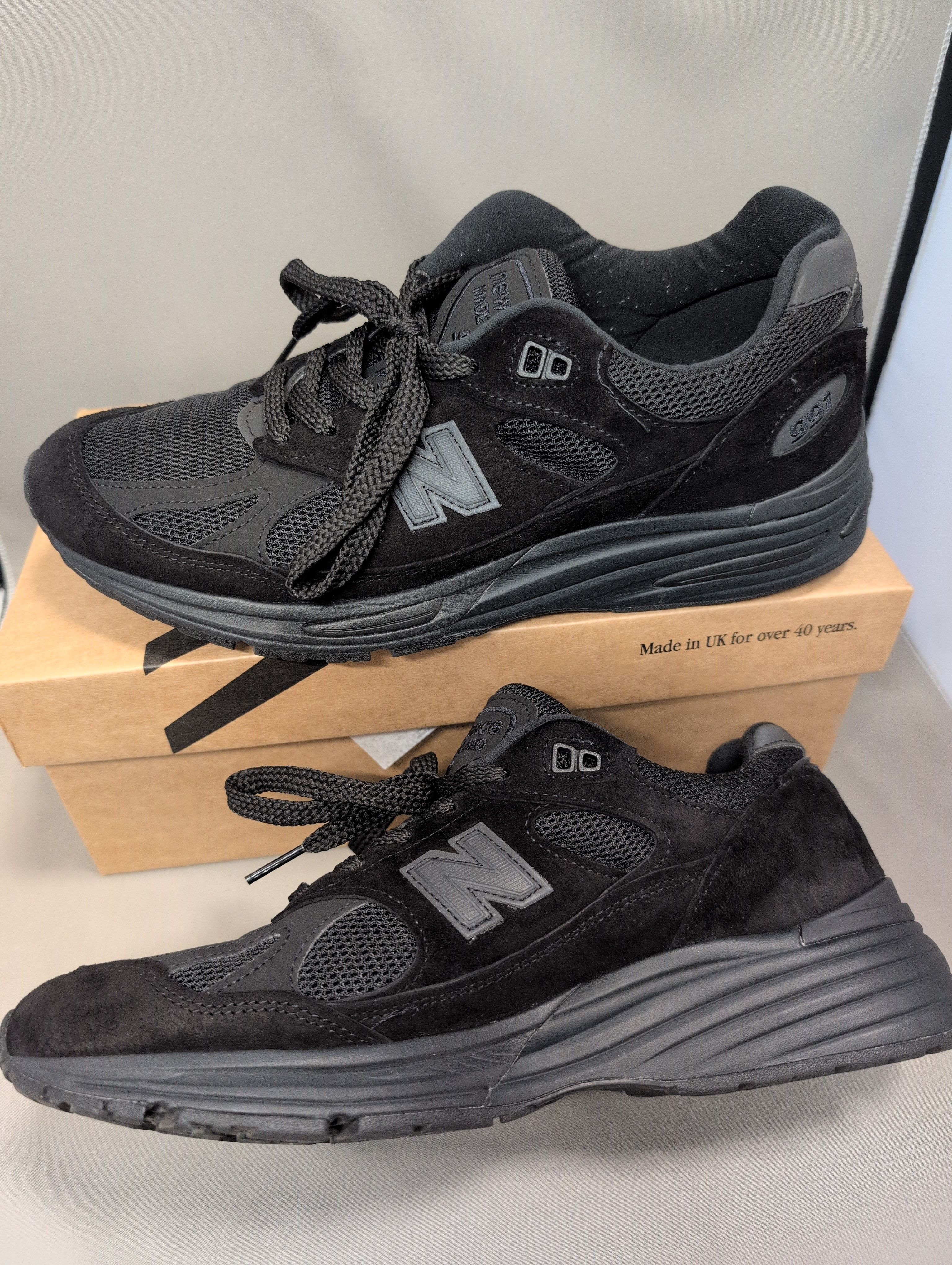 New Balance 991V2 "Triple Black"