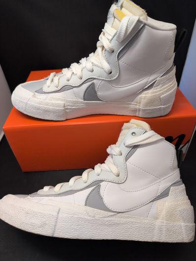sacai × NIKE BLAZER MID "WHITE/WOLF GREY"