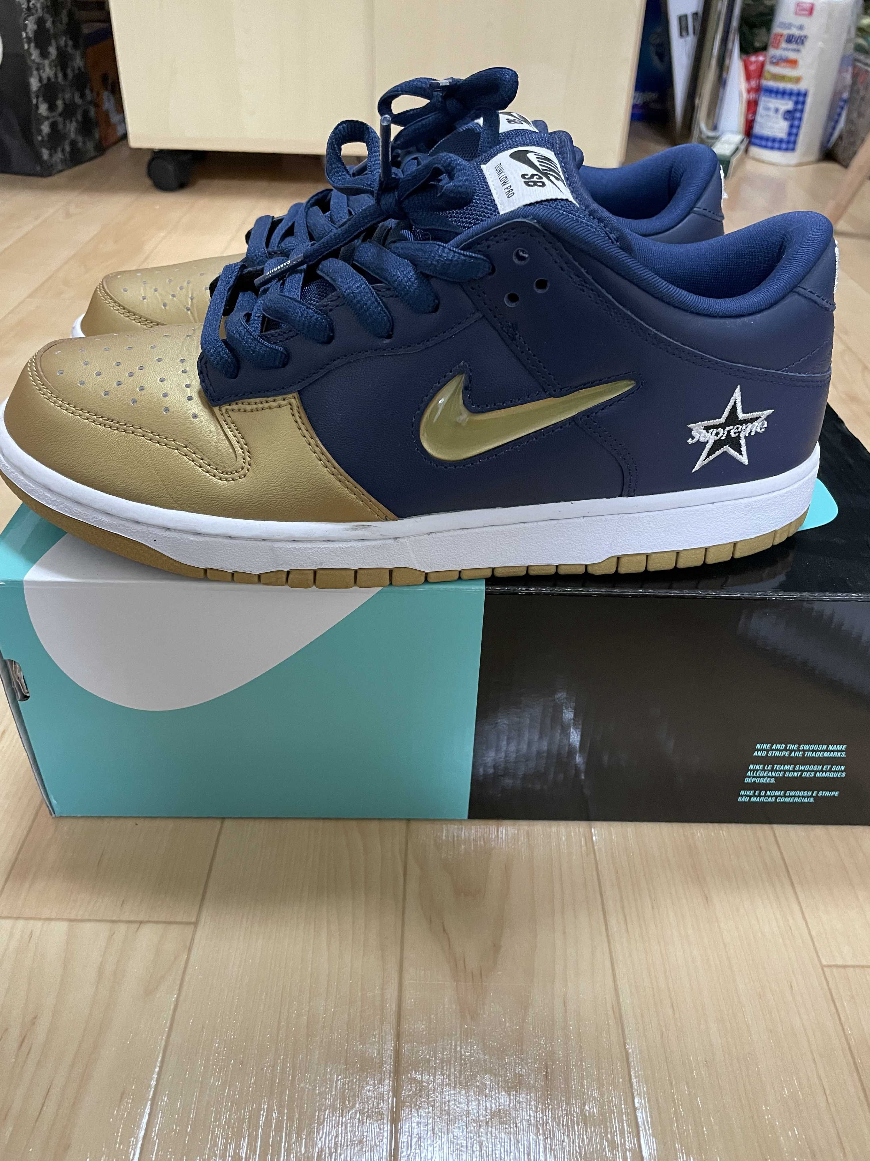 Supreme × Nike SB Dunk Low OG QS "Metallic Gold/Navy"