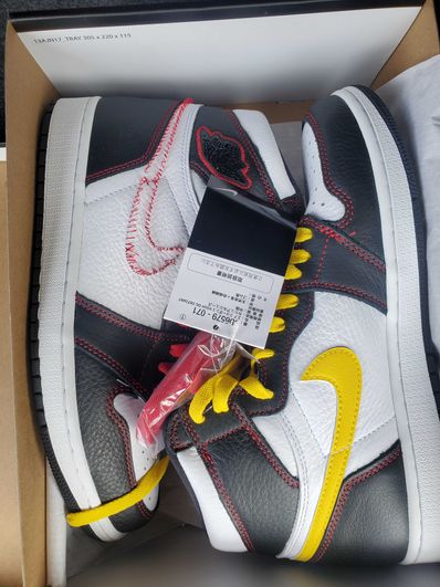 Nike Air Jordan 1 High OG Defiant "Black/Yellow/Gym Red"
