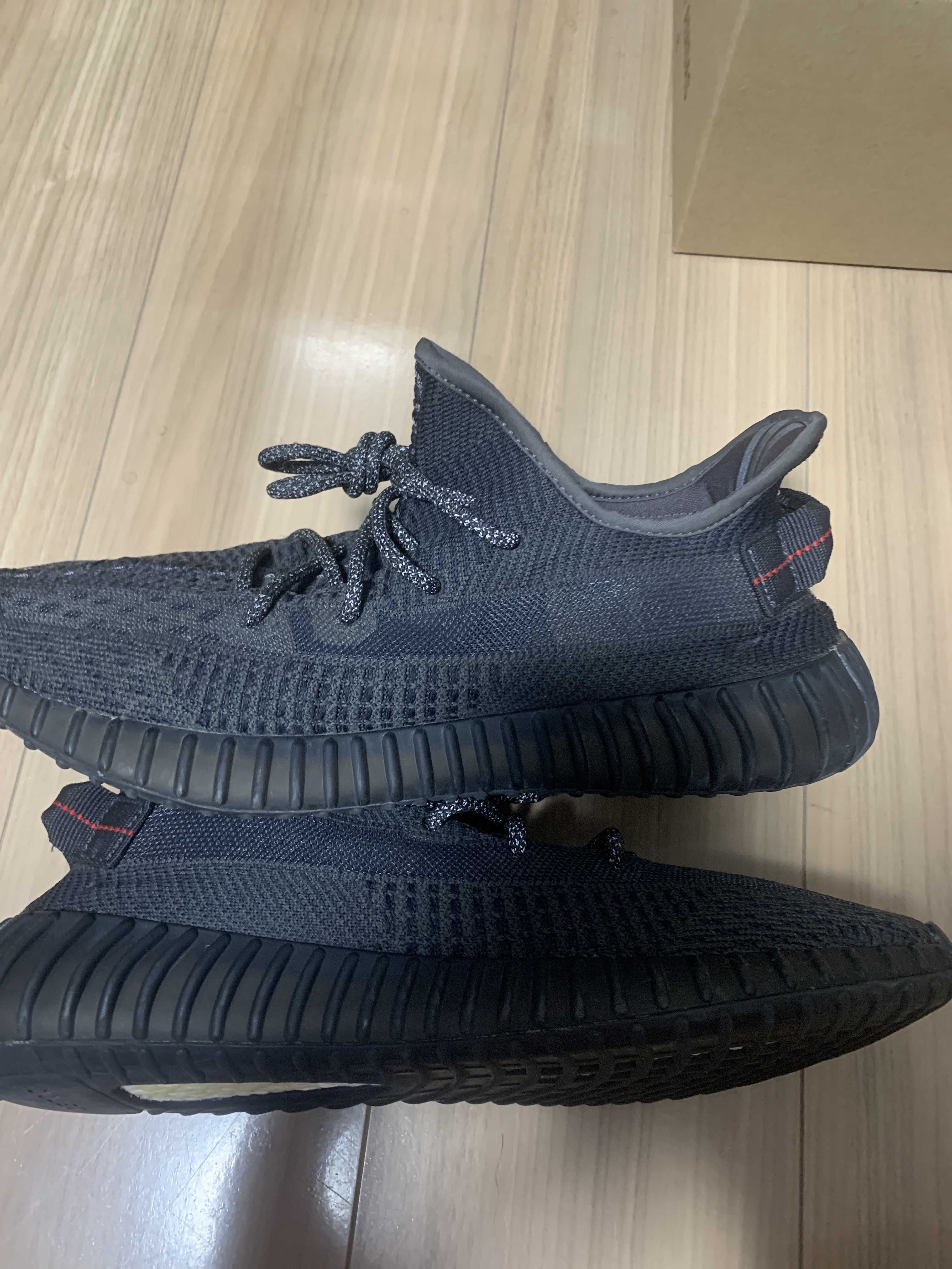 adidas YEEZY Boost 350 V2 "Black"