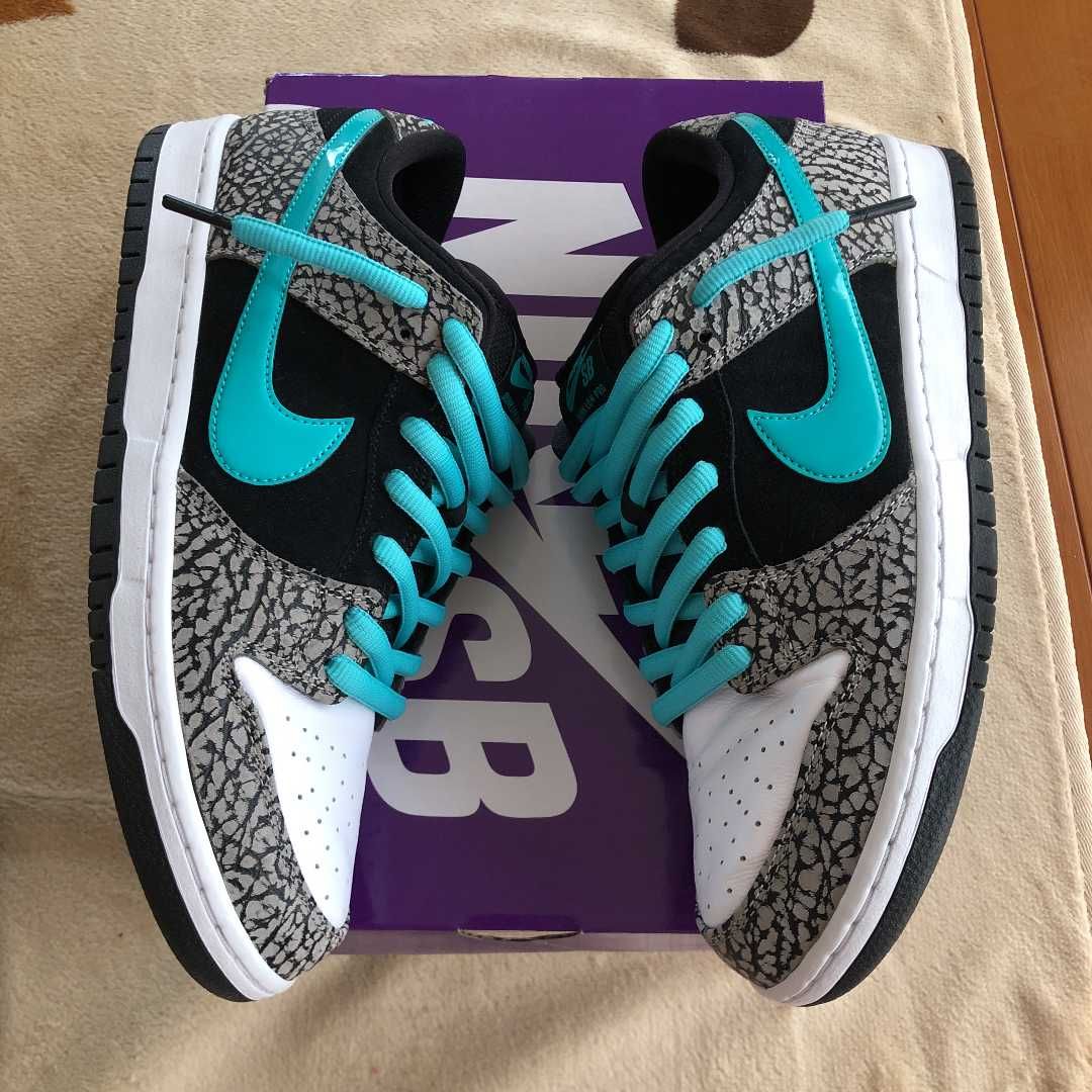 Nike SB Dunk Low "Elephant/Safari"