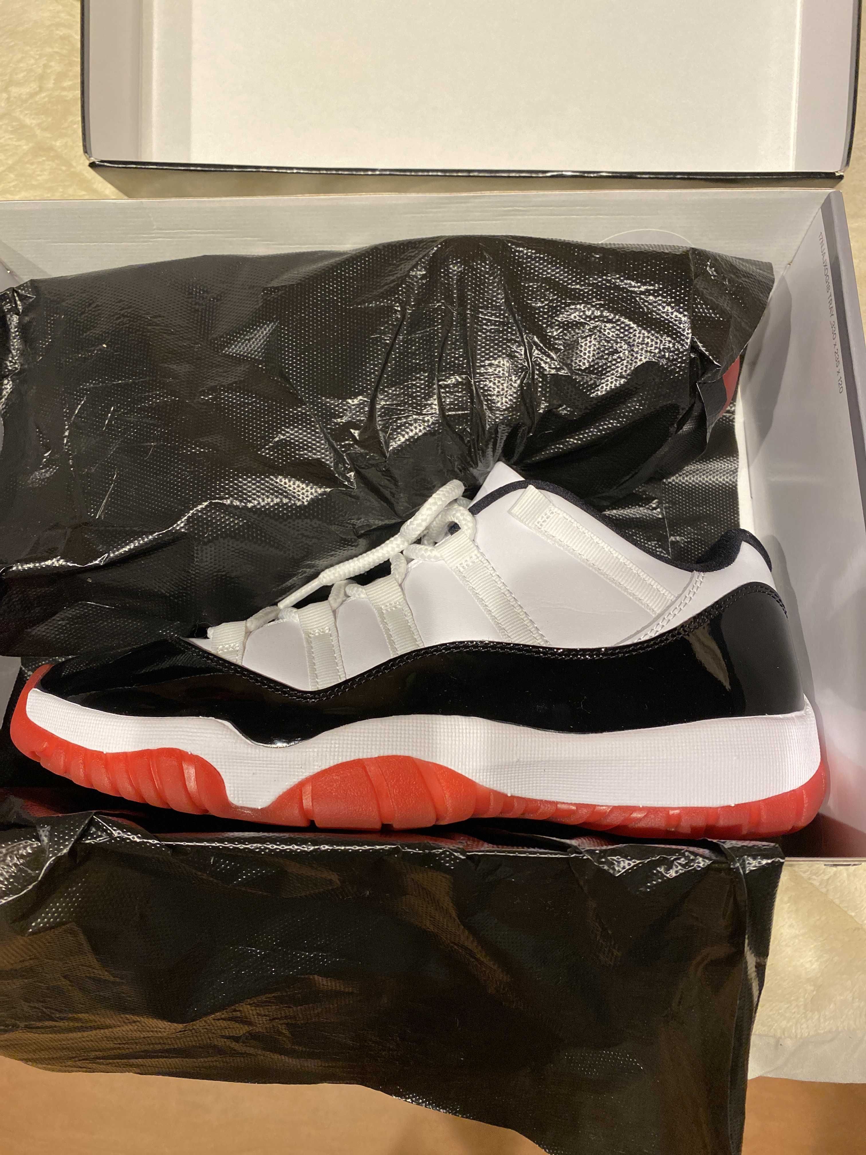 Nike Air Jordan 11 Low "Gym Red"