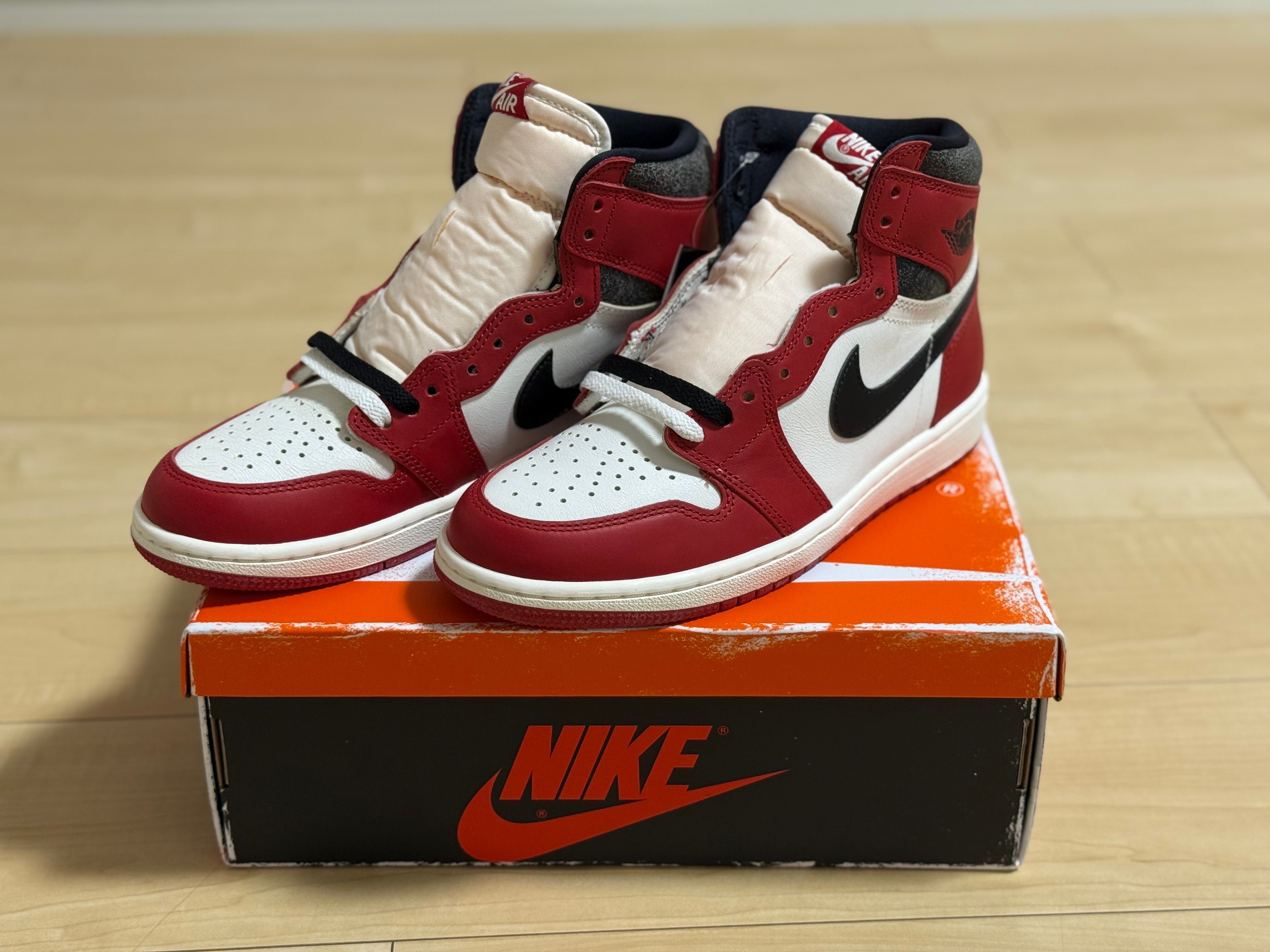 Nike Air Jordan 1 High OG "Lost & Found/Chicago"