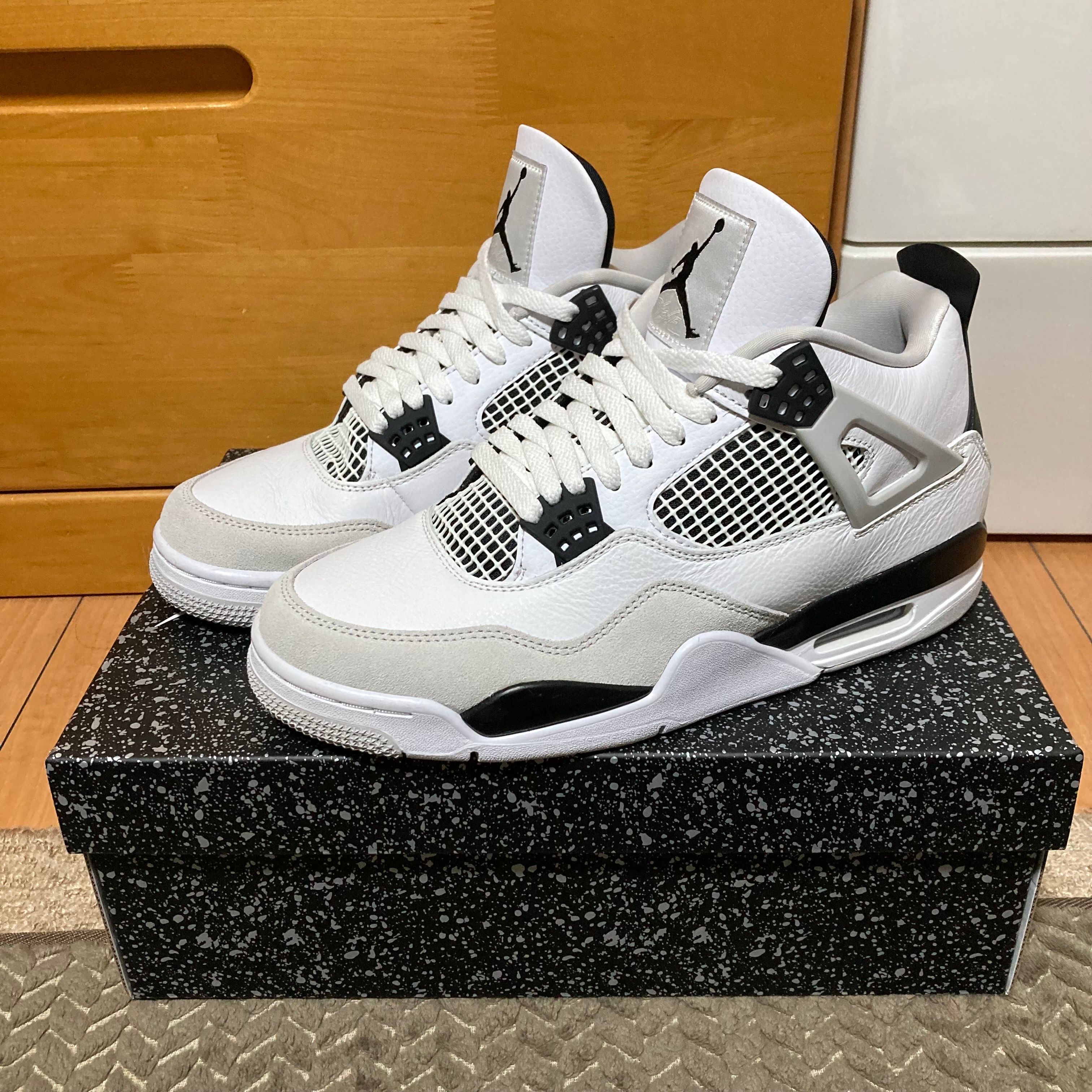 Nike Air Jordan 4 "Military Black"