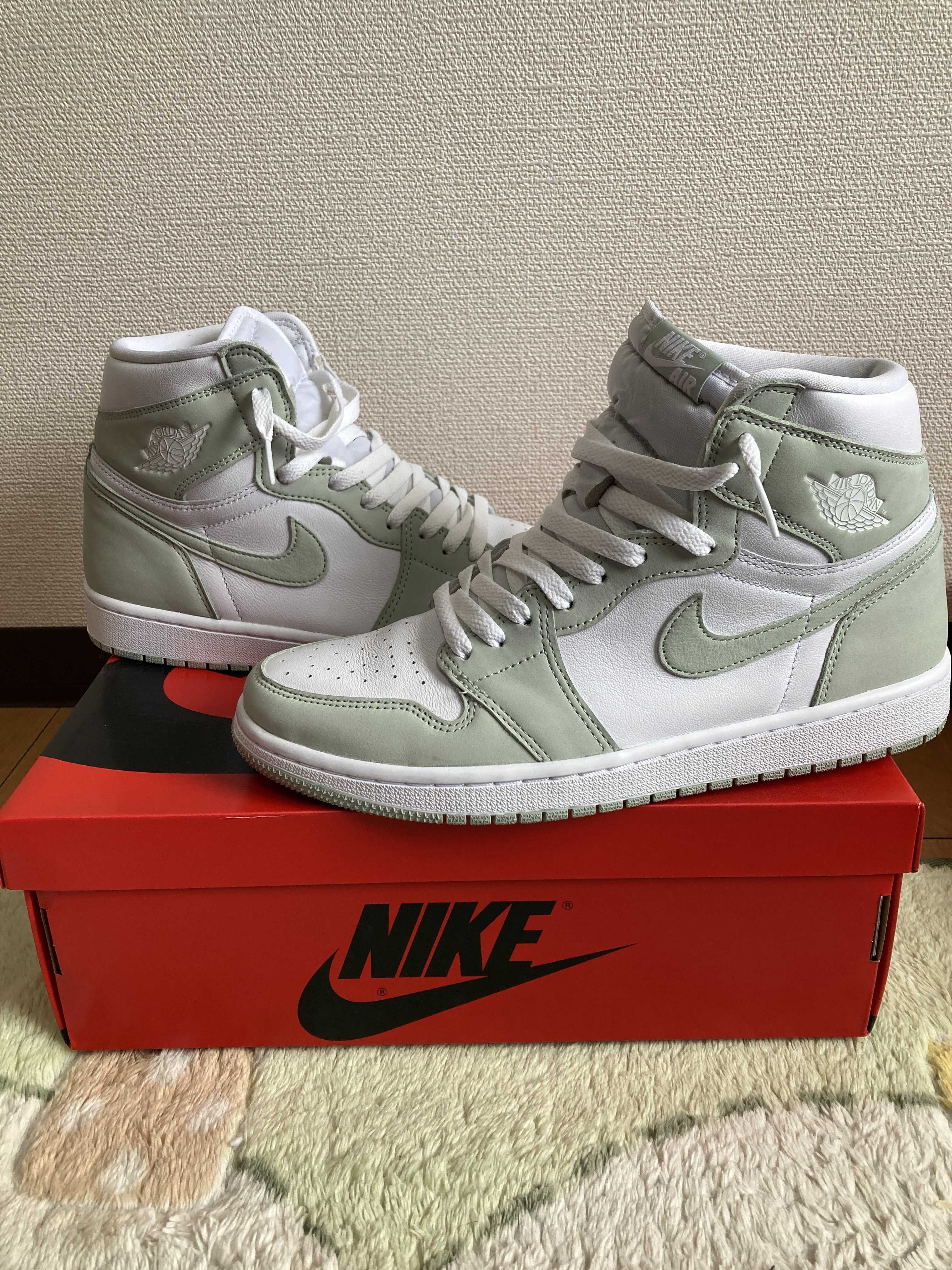Nike Women's Air Jordan 1 High OG "Seafoam"