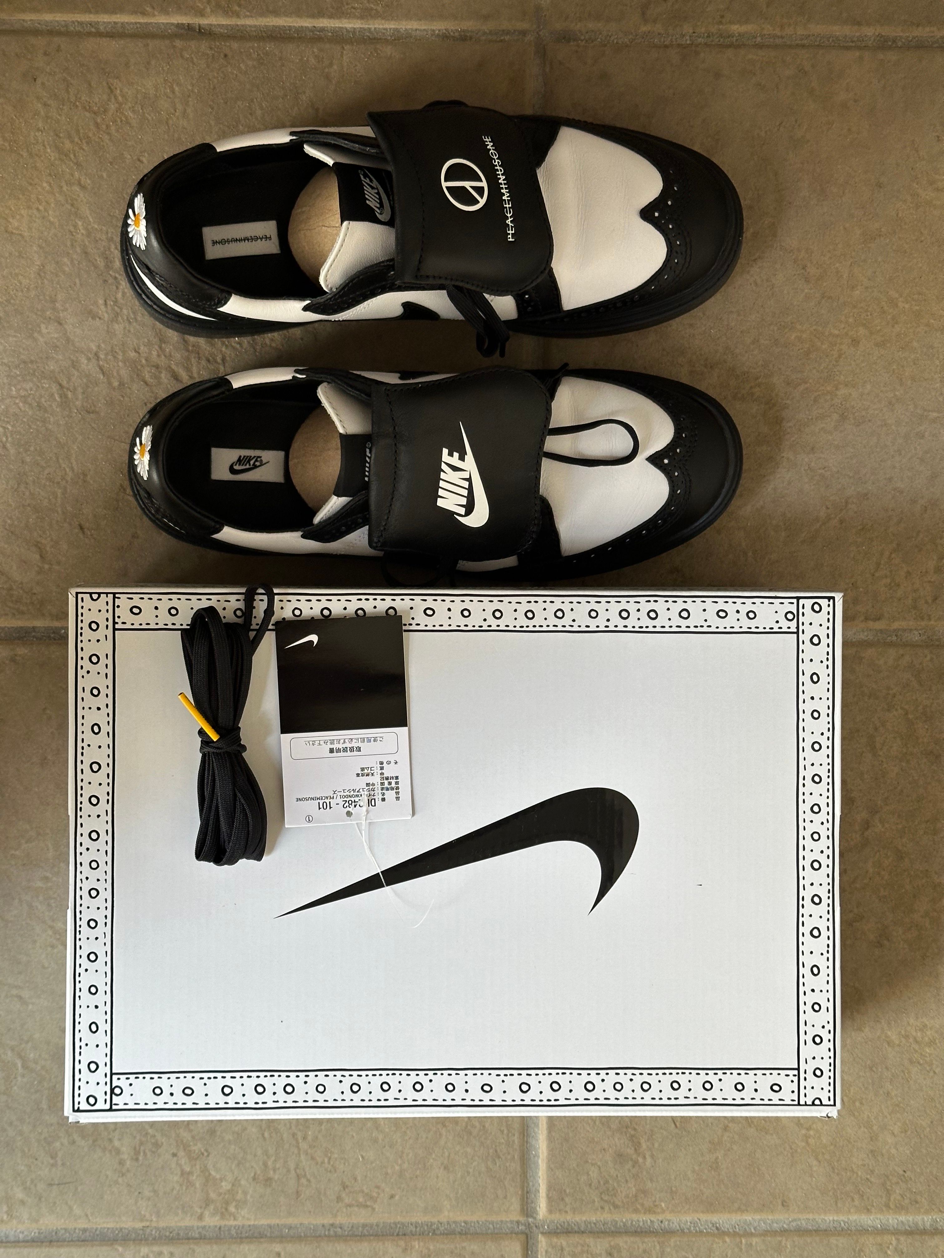 PEACEMINUSONE × Nike Kwondo 1 "Black and White" / G-DRAGON
