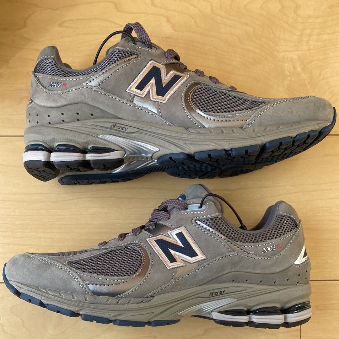 New Balance 2002R "Gray"
