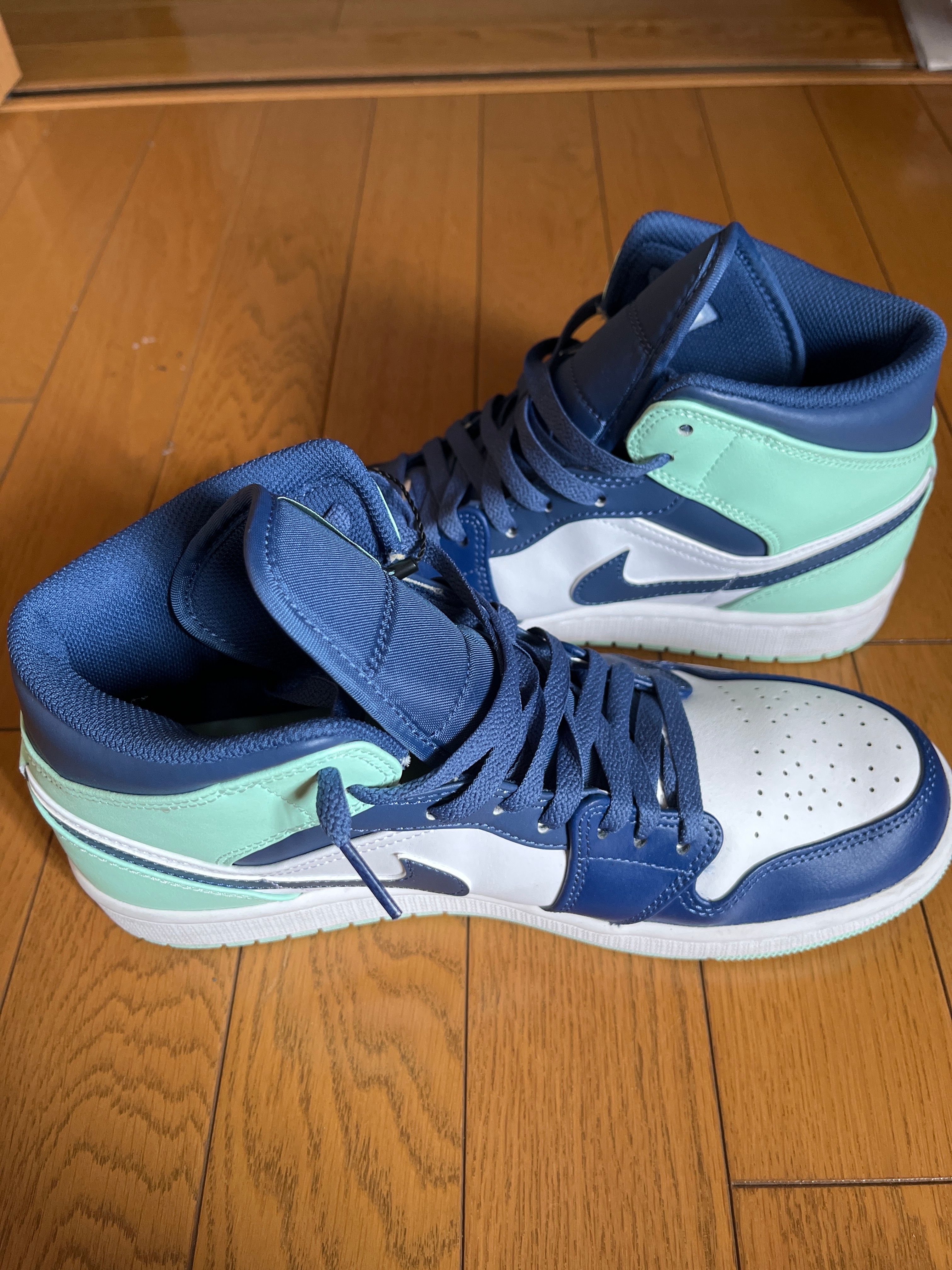 Nike Air Jordan 1 Mid "Blue Mint"