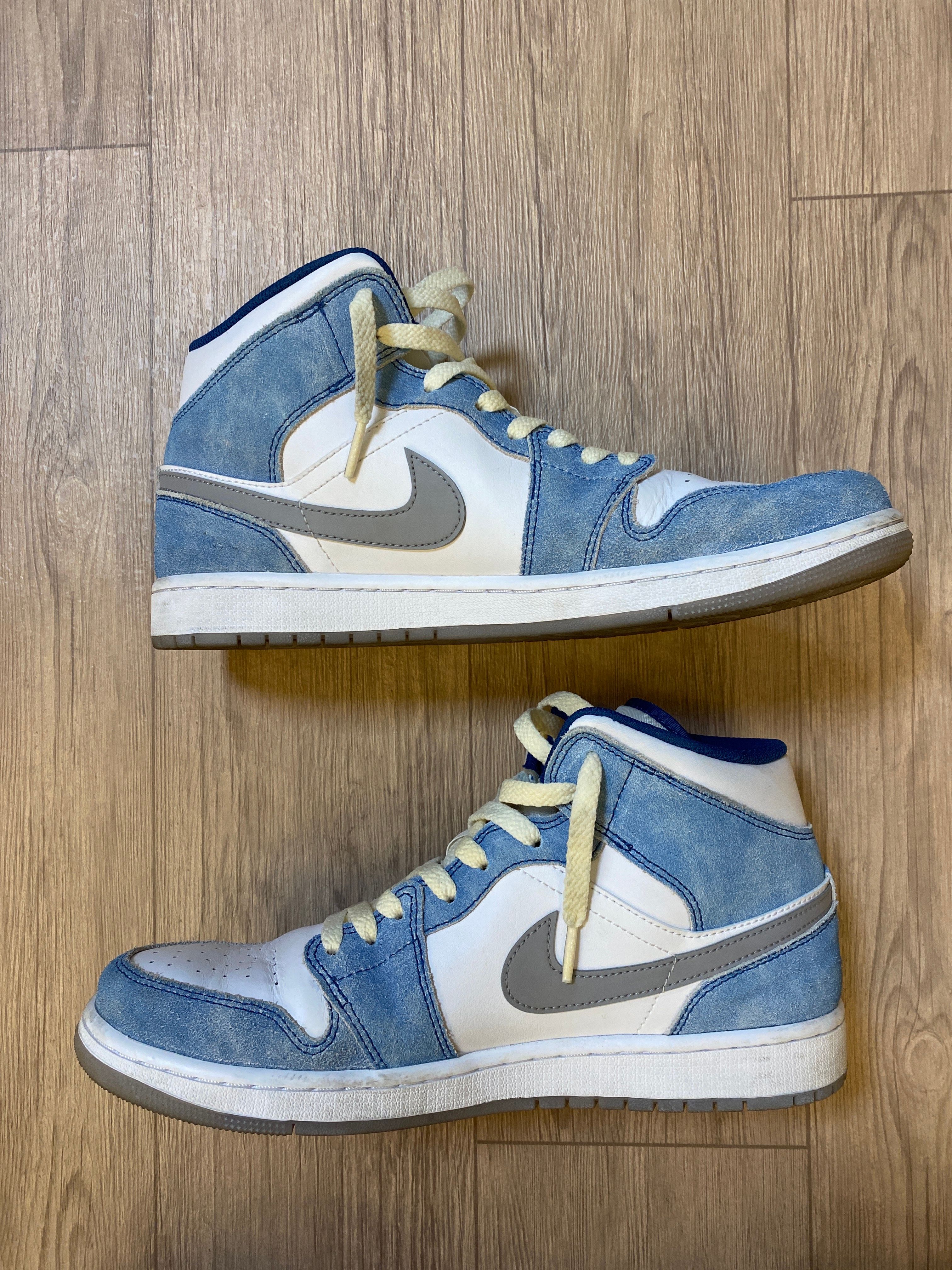 Nike Air Jordan 1 Mid SE "White/Hyper Royal/Red"