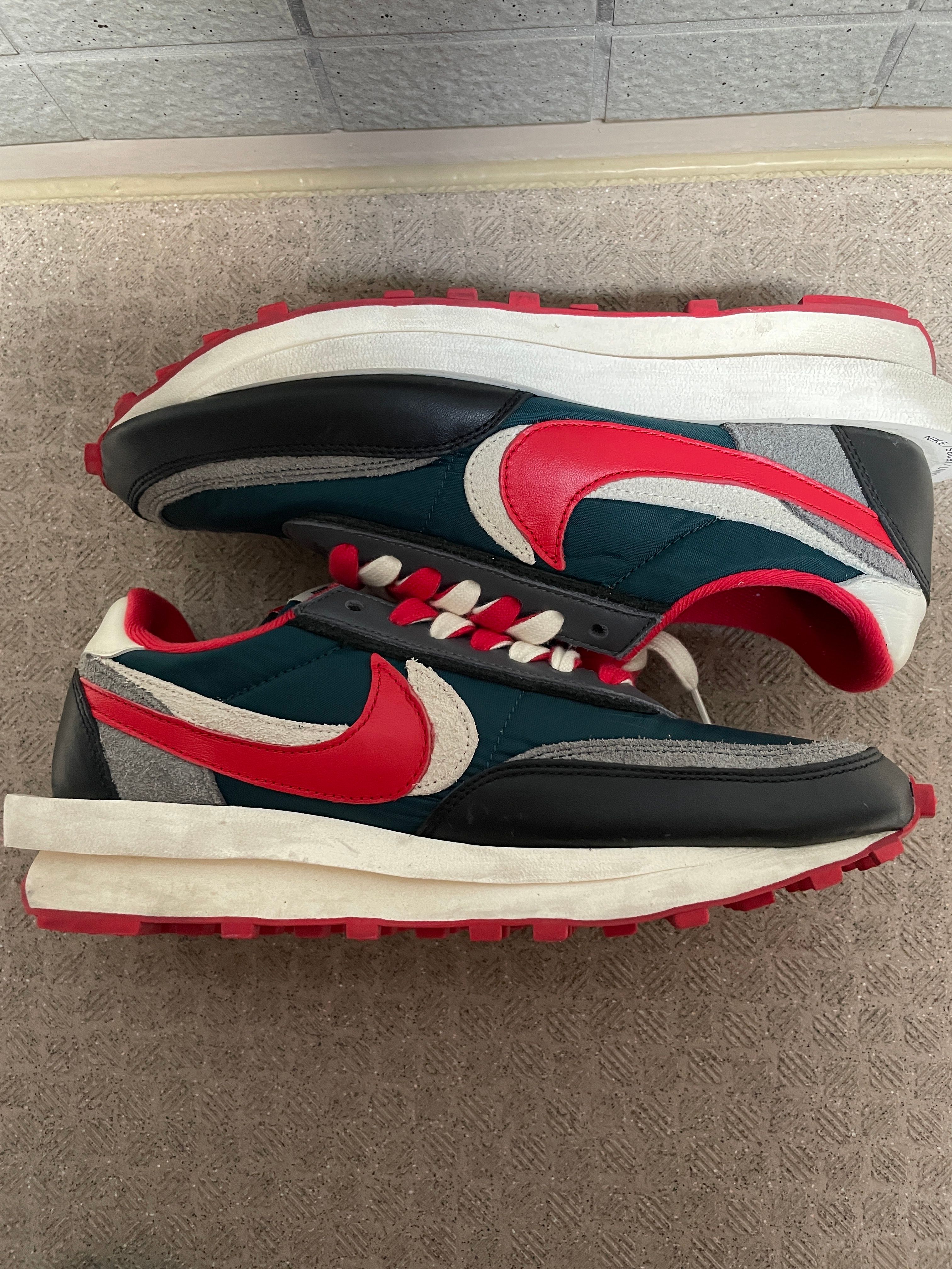 UNDERCOVER × sacai × Nike LD Waffle "Midnight Spruce/Pale Ivory-Dark Grey-University Red"