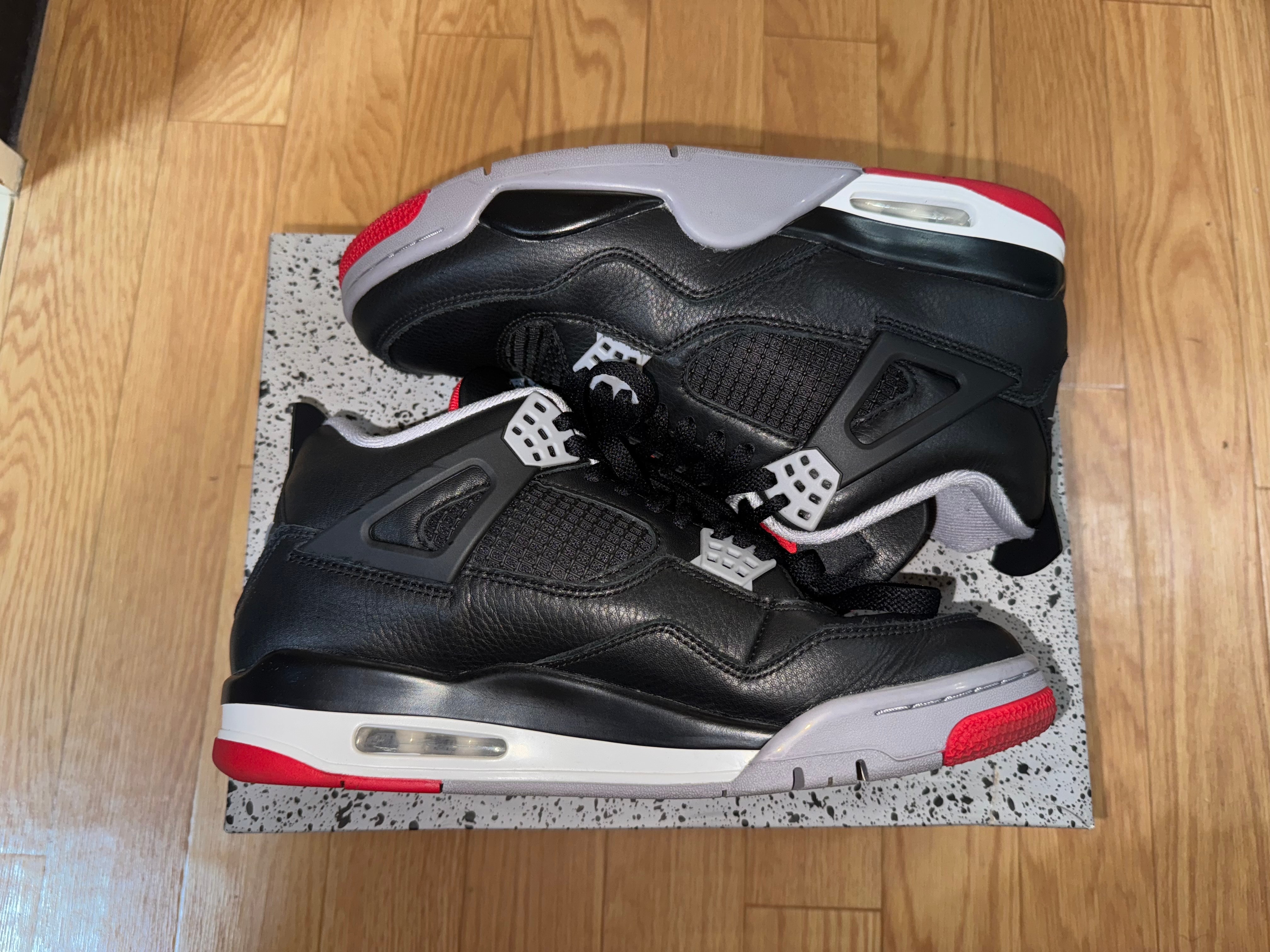 Nike Air Jordan 4 Retro "Bred Reimagined"