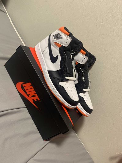 Nike Air Jordan 1 Retro High OG "Electro Orange"