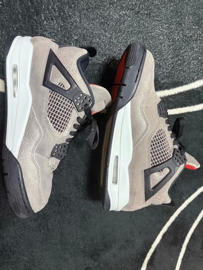 Nike Air Jordan 4 "Taupe Haze"
