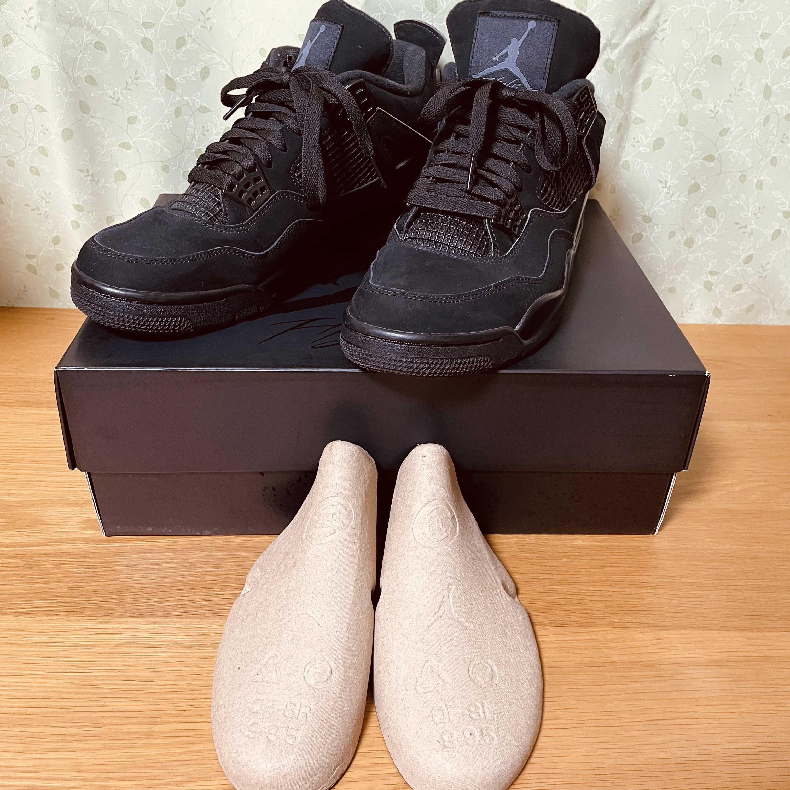 Nike Air Jordan 4 "Black Cat"