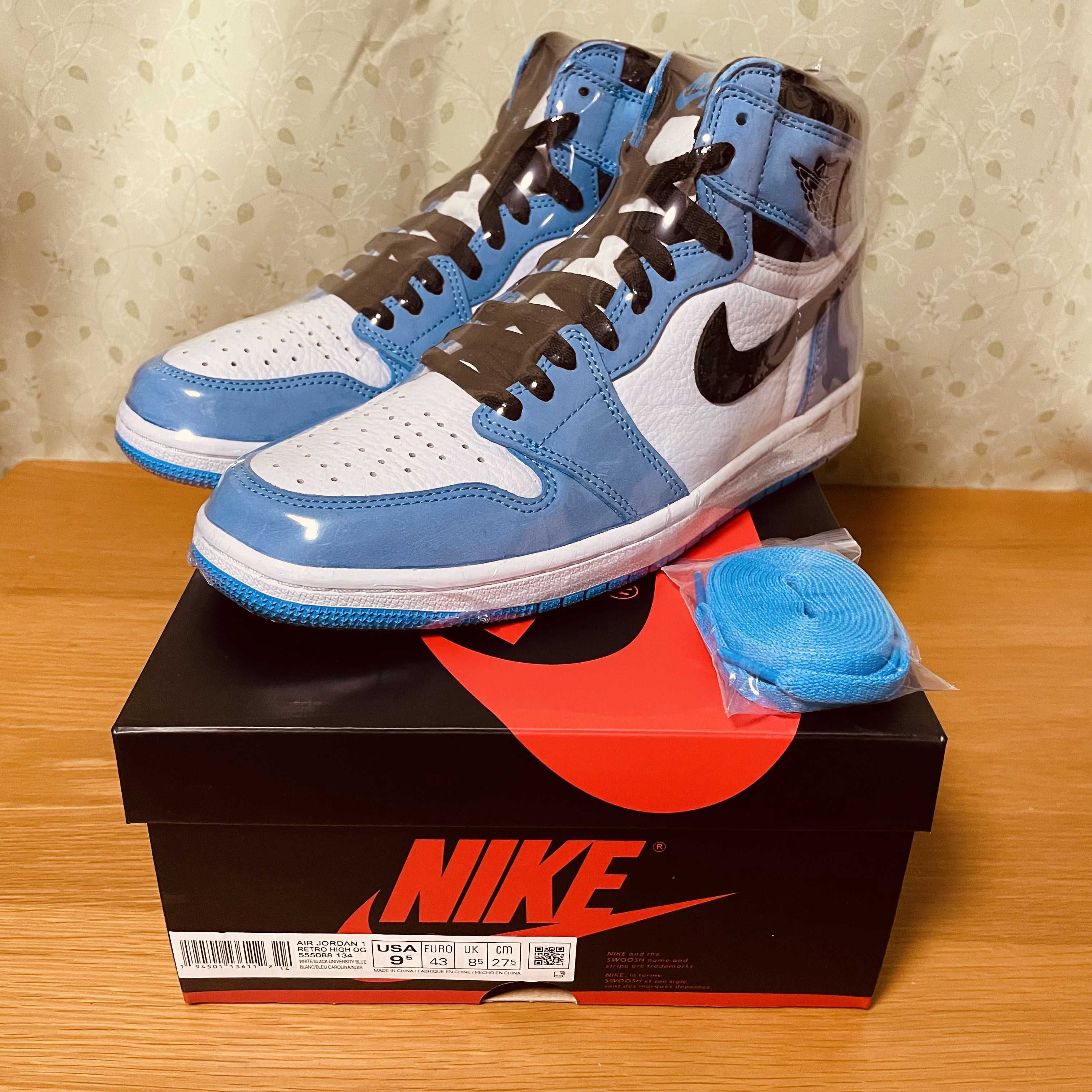 Nike Air Jordan 1 High OG "University Blue"