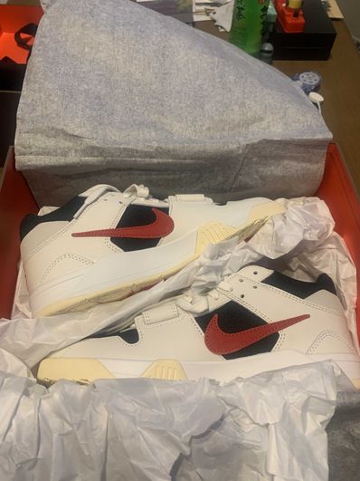 Travis Scott × Nike Jordan Jumpman Jack TR "University Red"