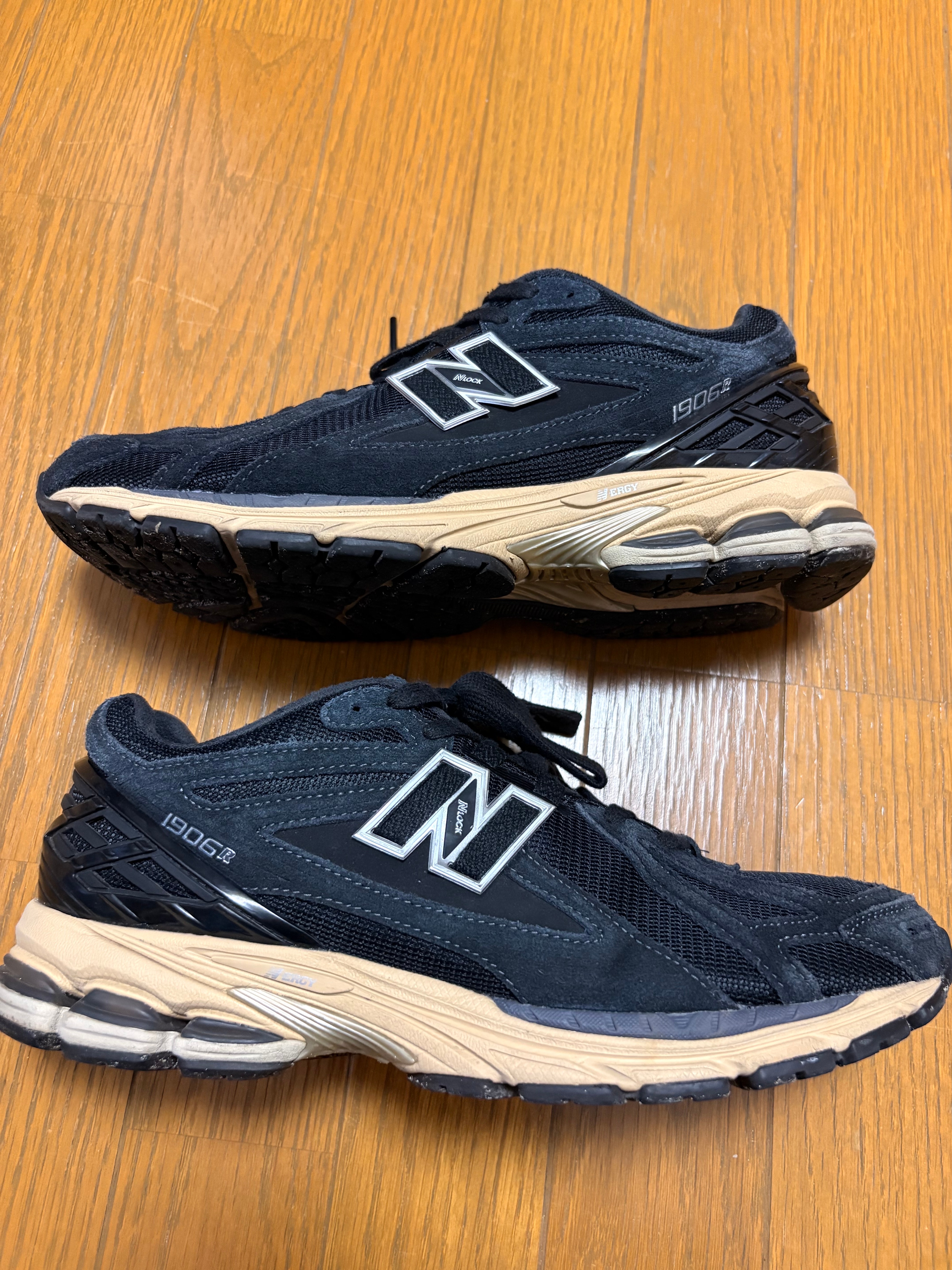 ニューバランス 1906R "ブラック"