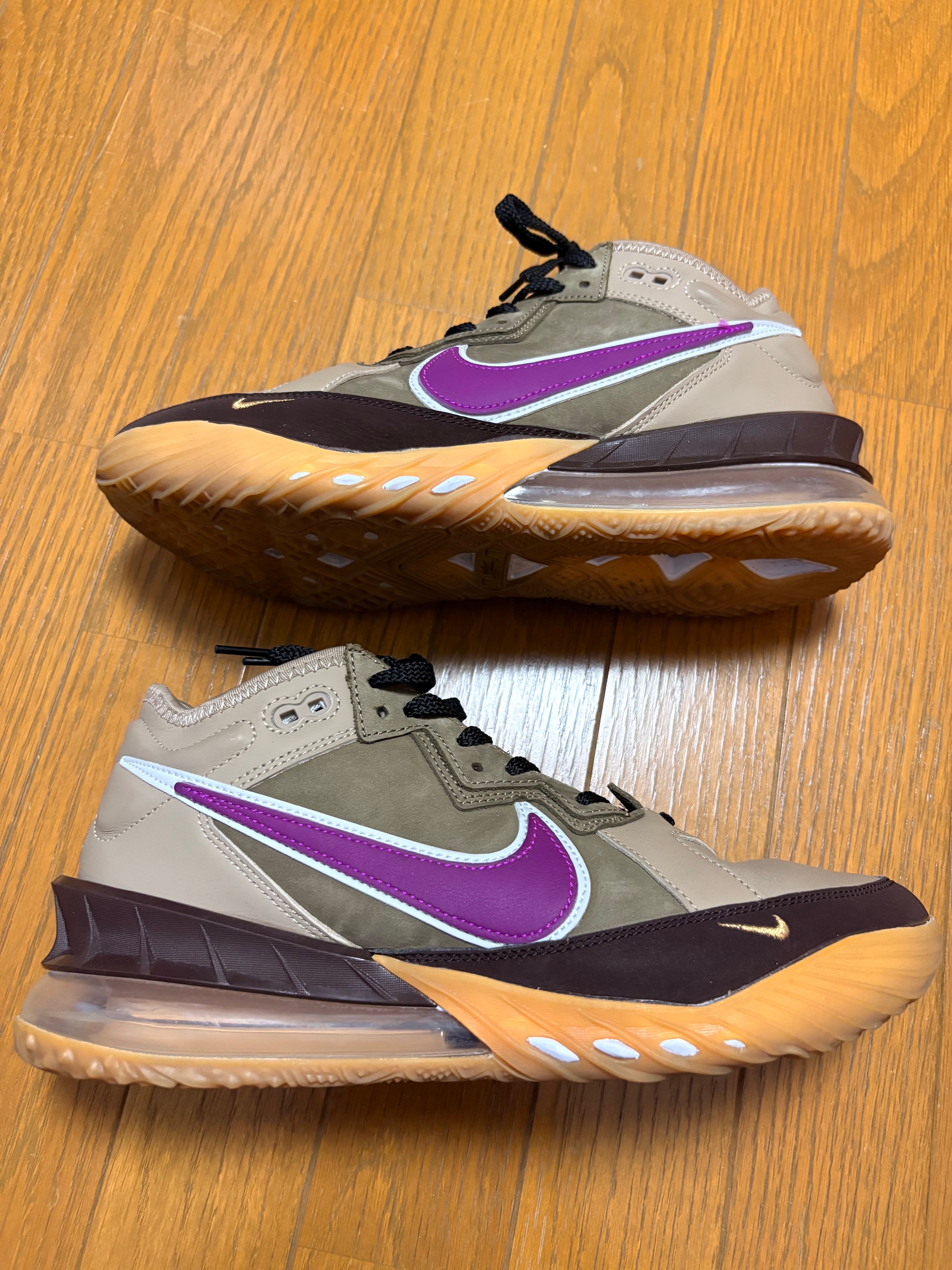 アトモス × ナイキ レブロン18 ロー "バイオテック"