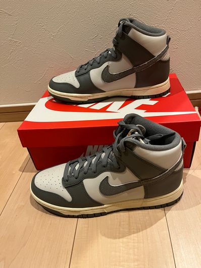 Nike Dunk High Retro SE Vintage "Light Bone and Tumbled Grey"