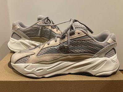 adidas YEEZY Boost 700V2 "Cream"