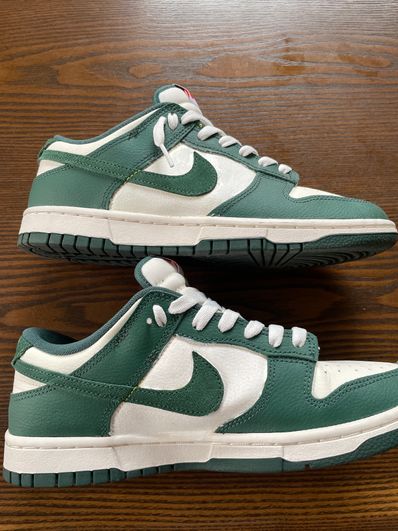 Nike Women's Dunk Low SE "Noble Green"