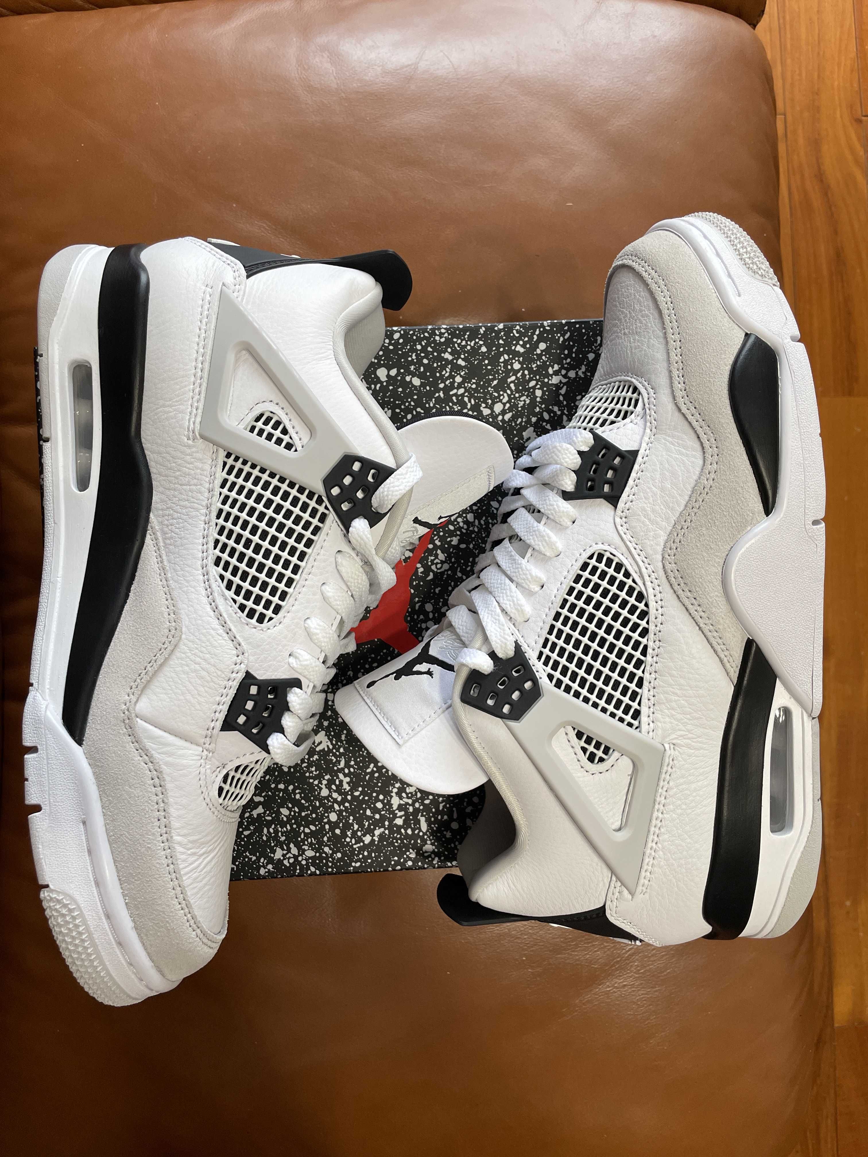 Nike Air Jordan 4 "Military Black"