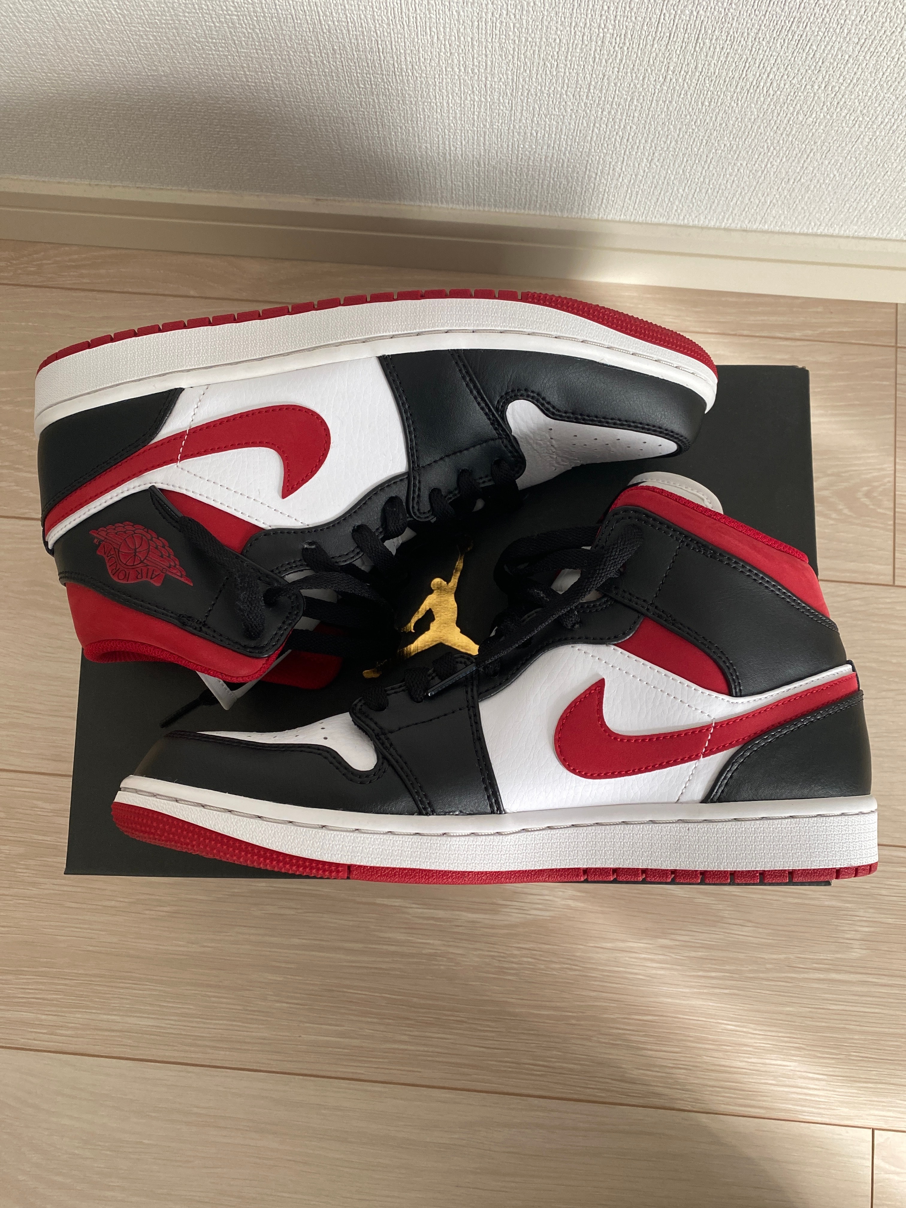 Nike Air Jordan 1 Mid "White/Gym Red Black"